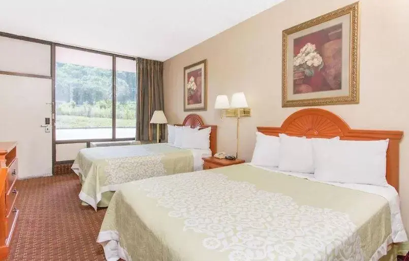 Deluxe Double or Twin Room in Super Stay Inn Princeton Deluxe Double or Twin Room in Super Stay Inn Princeton