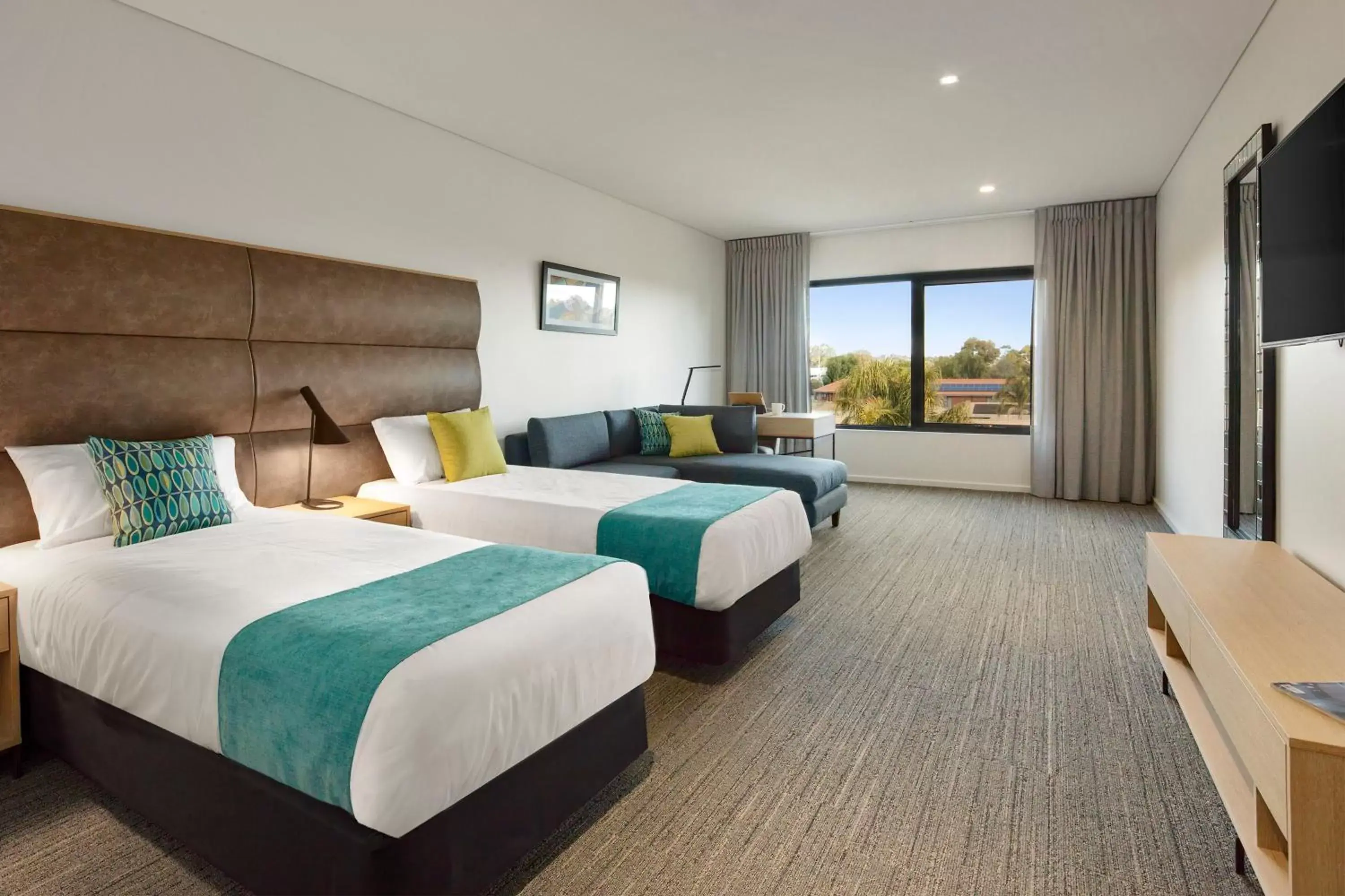 Executive Twin Room in Quality Hotel Lakeside Executive Twin Room in Quality Hotel Lakeside