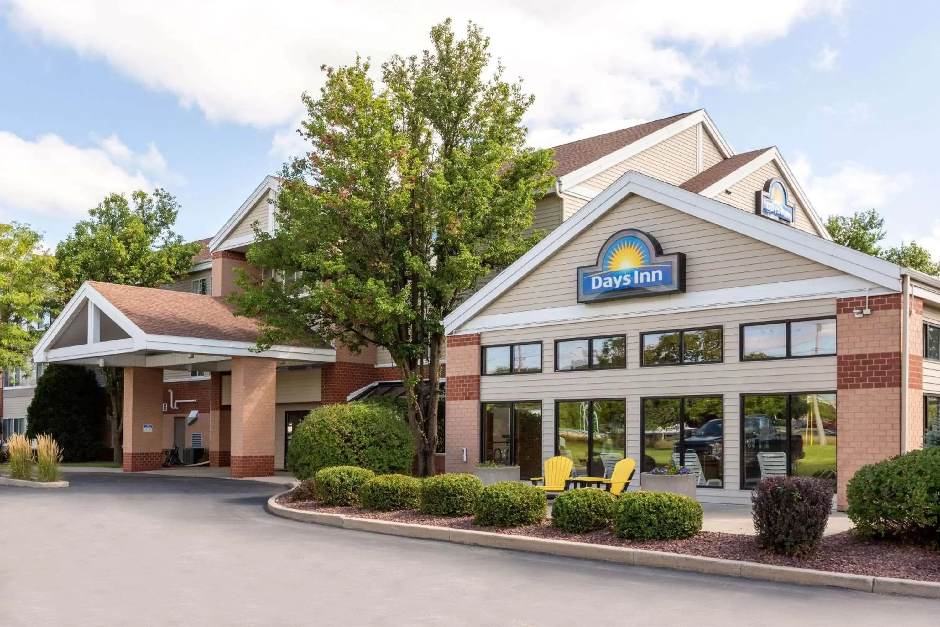 Days Inn & Suites by Wyndham Madison Days Inn & Suites by Wyndham Madison
