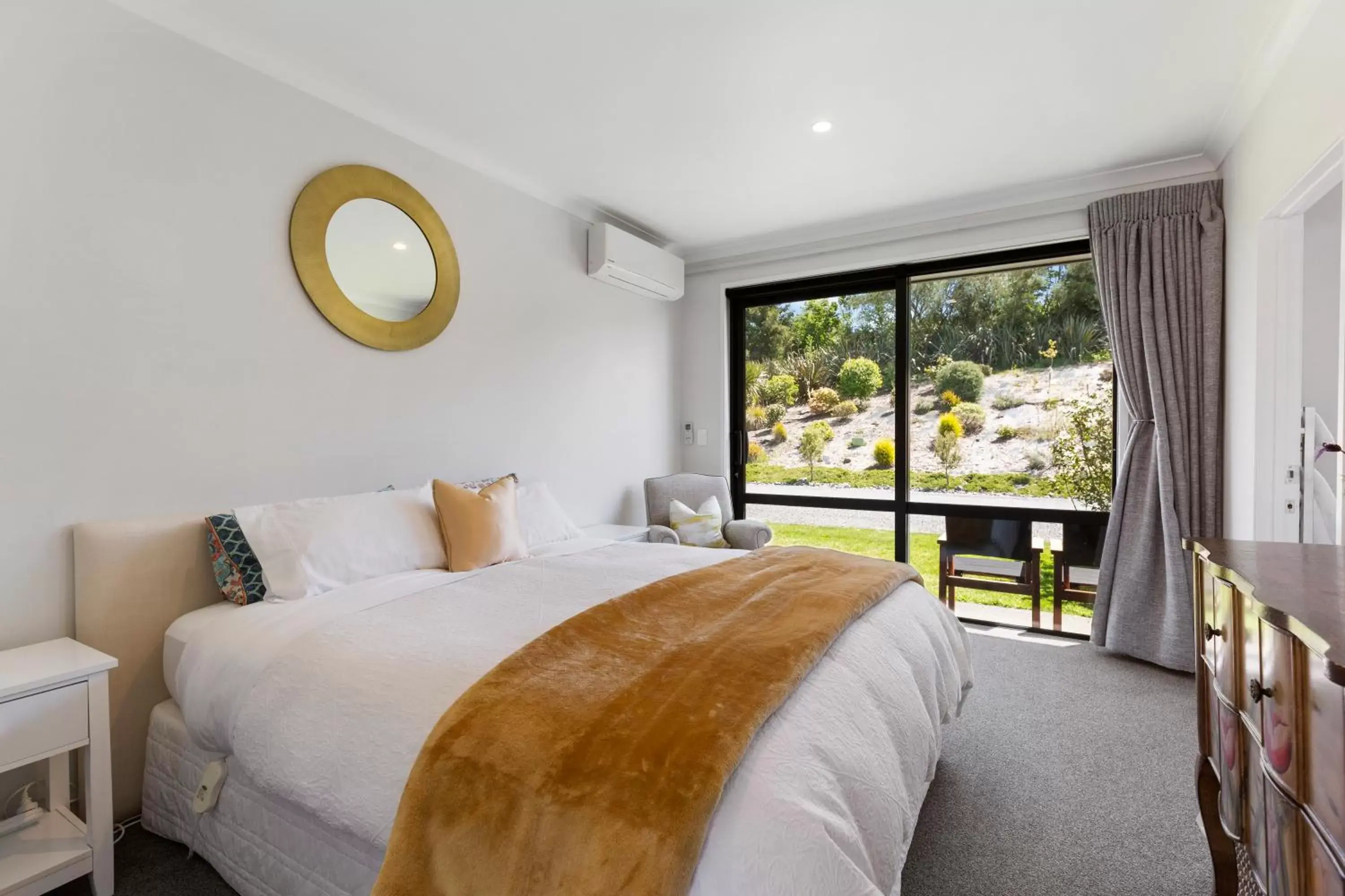 Suite with Garden View in Hilltop Whakaipo Estate Suite with Garden View in Hilltop Whakaipo Estate
