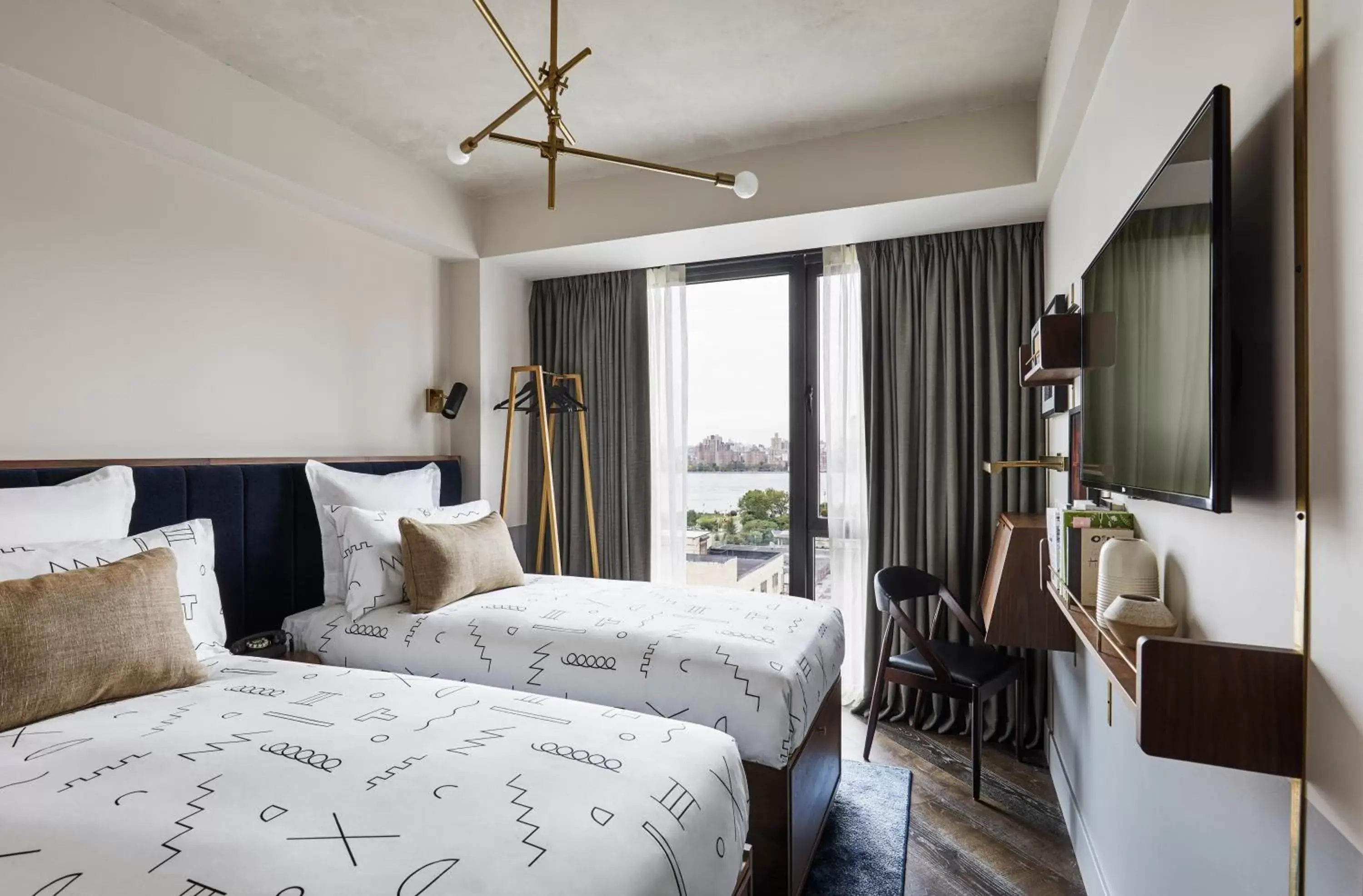 Cozy with Two Twin Beds in The Hoxton, Williamsburg Cozy with Two Twin Beds in The Hoxton, Williamsburg