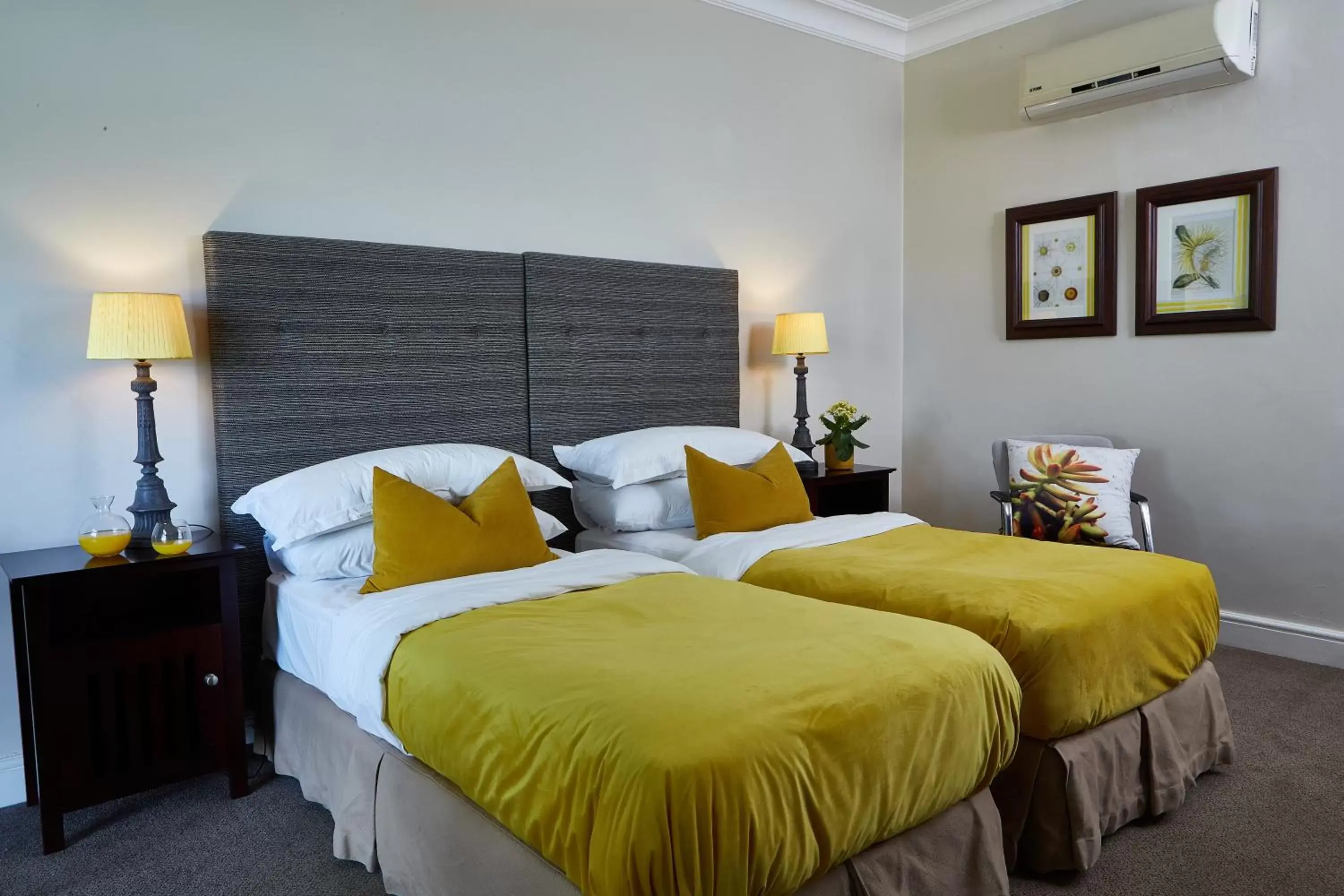 Vineyard Twin Room - single occupancy in The Devon Valley Hotel Vineyard Twin Room - single occupancy in The Devon Valley Hotel