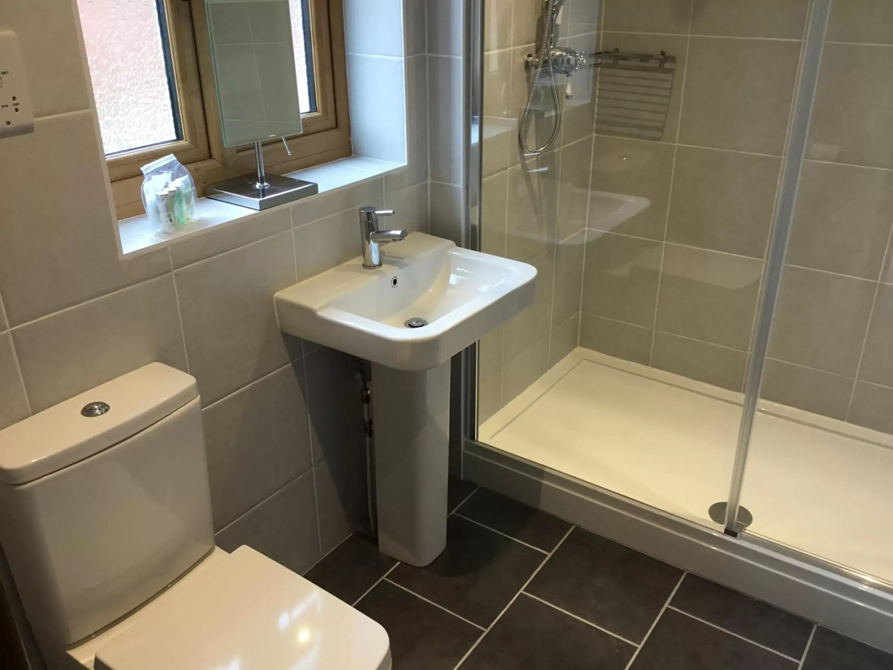 Deluxe Double Room with Shower in Grove Barn Bed and Breakfast Deluxe Double Room with Shower in Grove Barn Bed and Breakfast