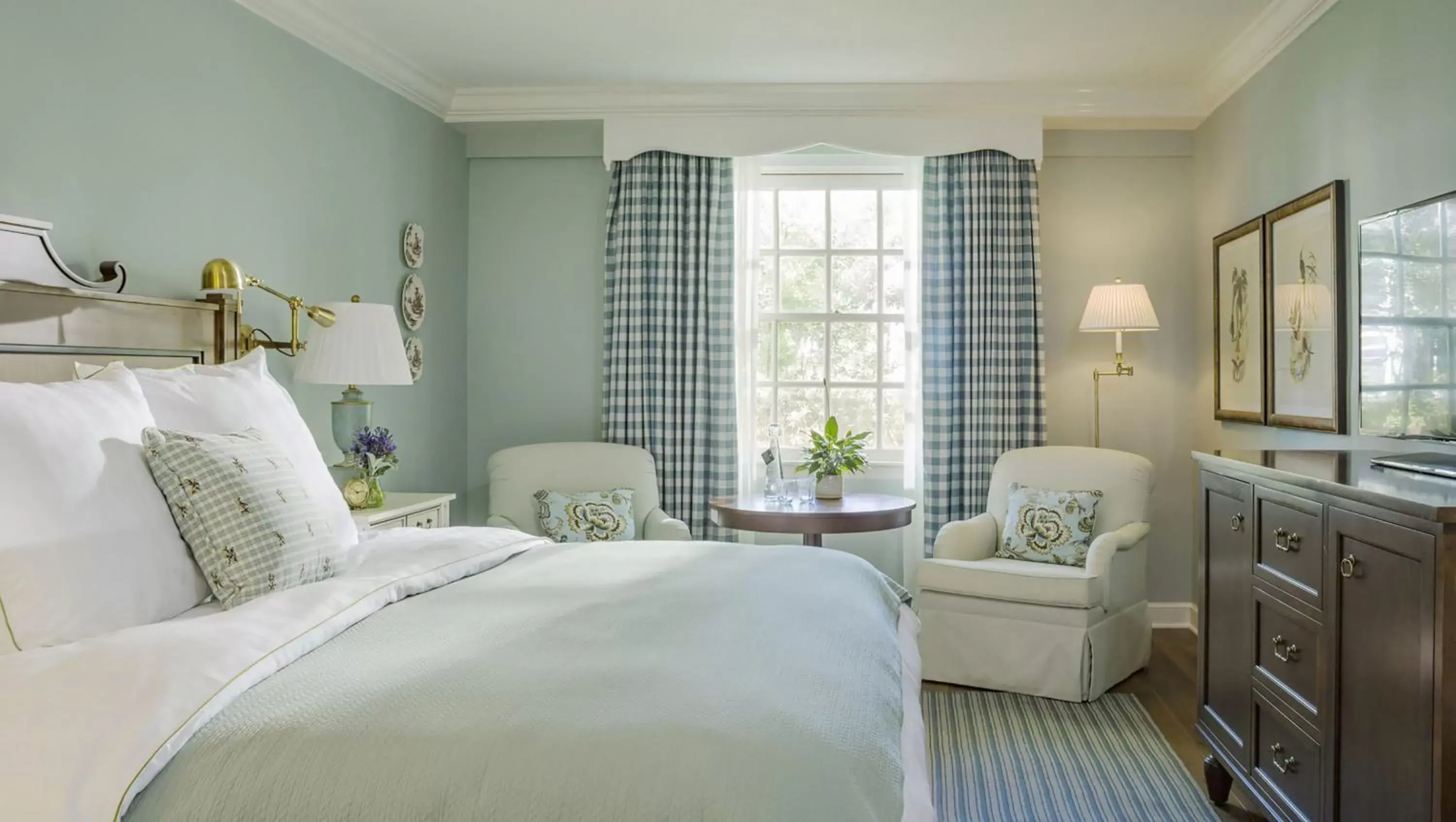 King Room with Garden View in Woodstock Inn & Resort King Room with Garden View in Woodstock Inn & Resort