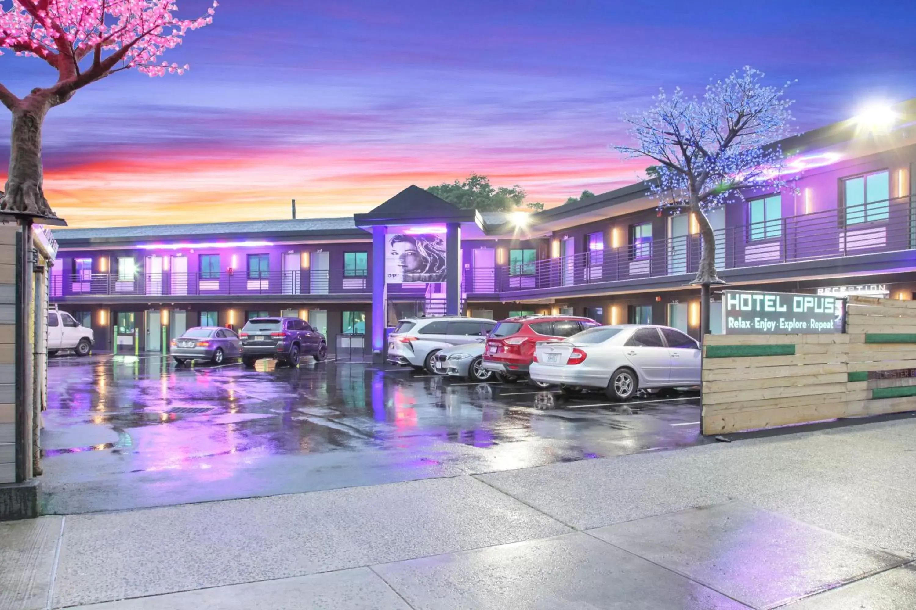 Hotel OPUS Bronx Near Bay Plaza Mall Hotel OPUS Bronx Near Bay Plaza Mall