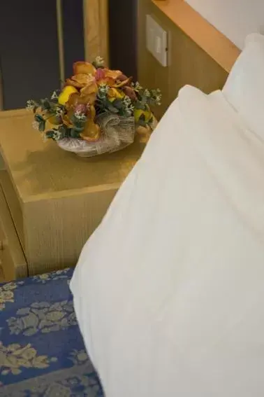 Twin Room with Balcony in Hotel Nives Twin Room with Balcony in Hotel Nives