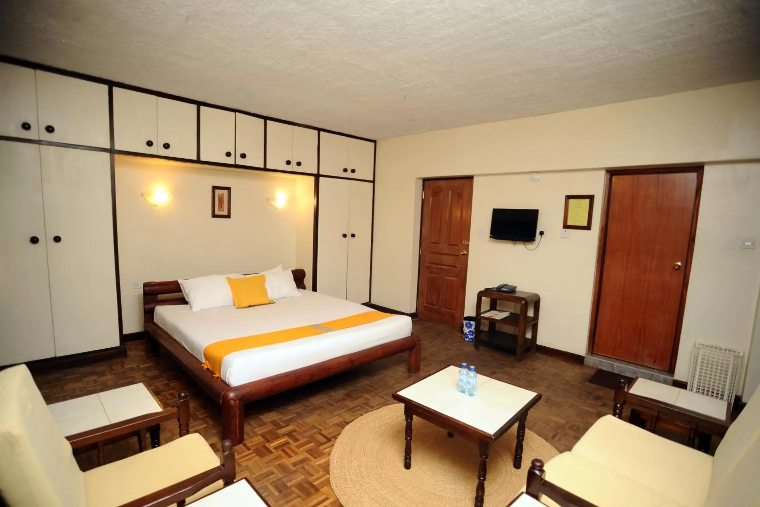 Superior Double Room in Kenya Comfort Suites Superior Double Room in Kenya Comfort Suites