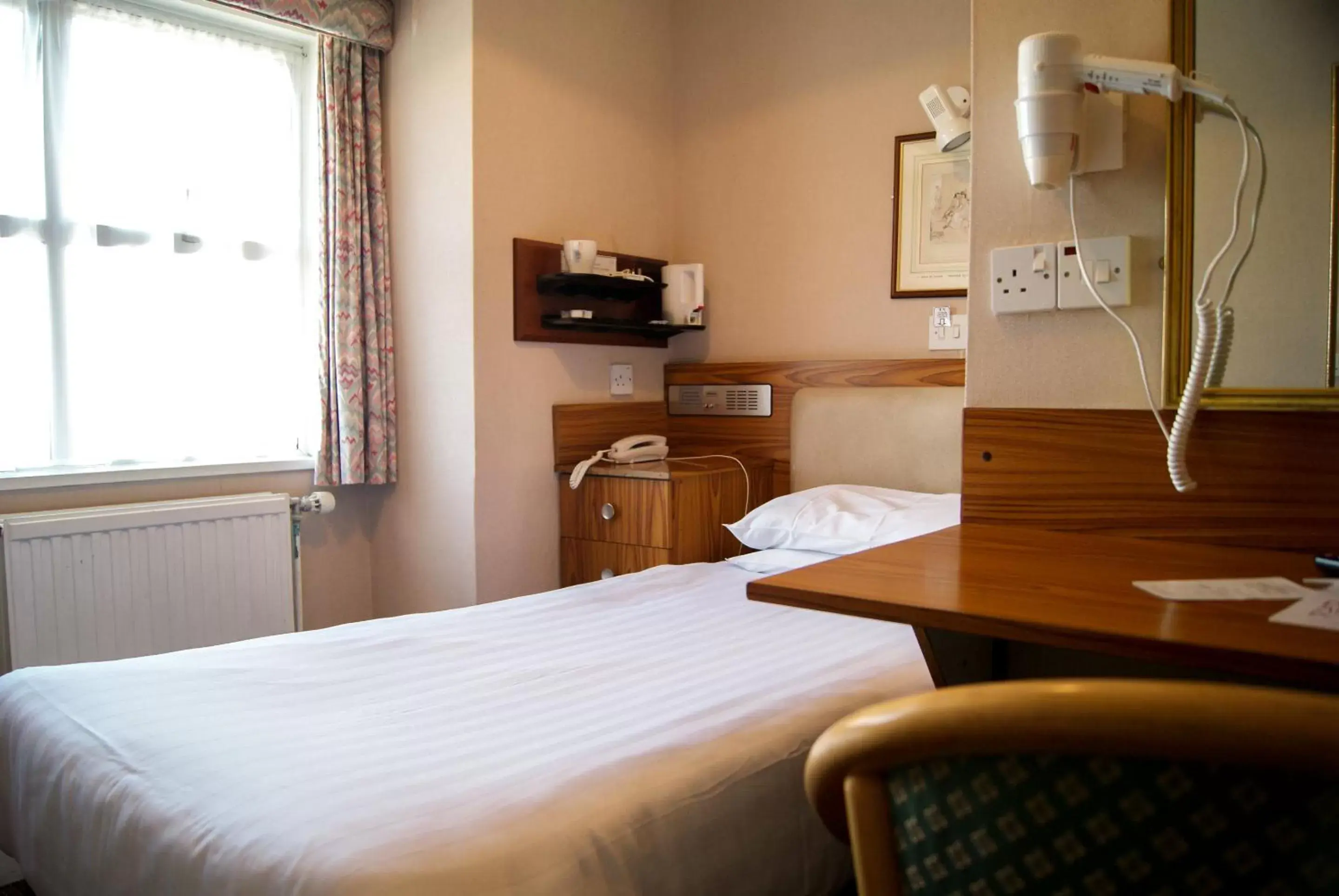 Compact Single Room in Suncliff Hotel - OCEANA COLLECTION Compact Single Room in Suncliff Hotel - OCEANA COLLECTION