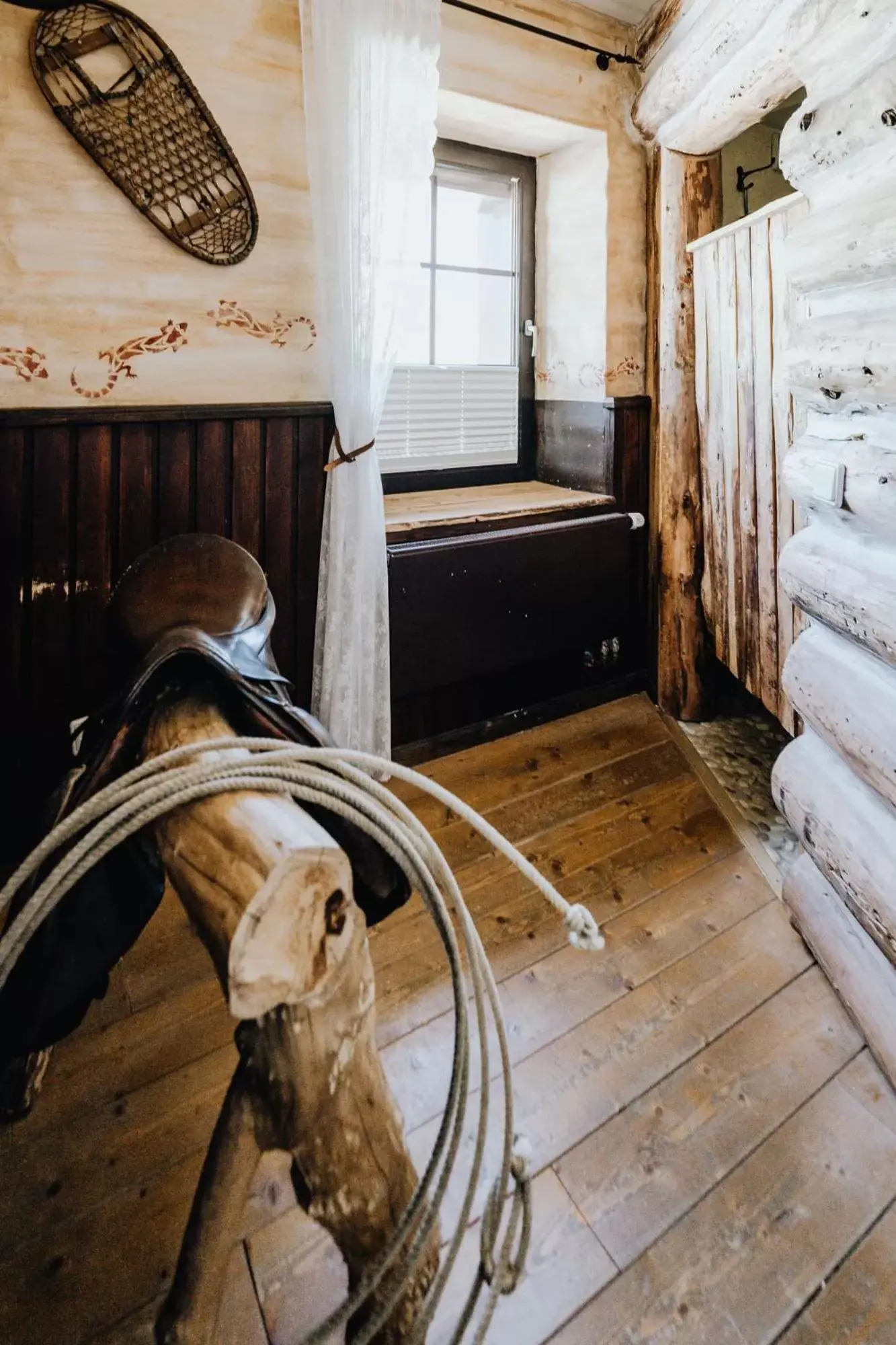 Jim Beam Log Cabin in Road Stop Dortmund Jim Beam Log Cabin in Road Stop Dortmund