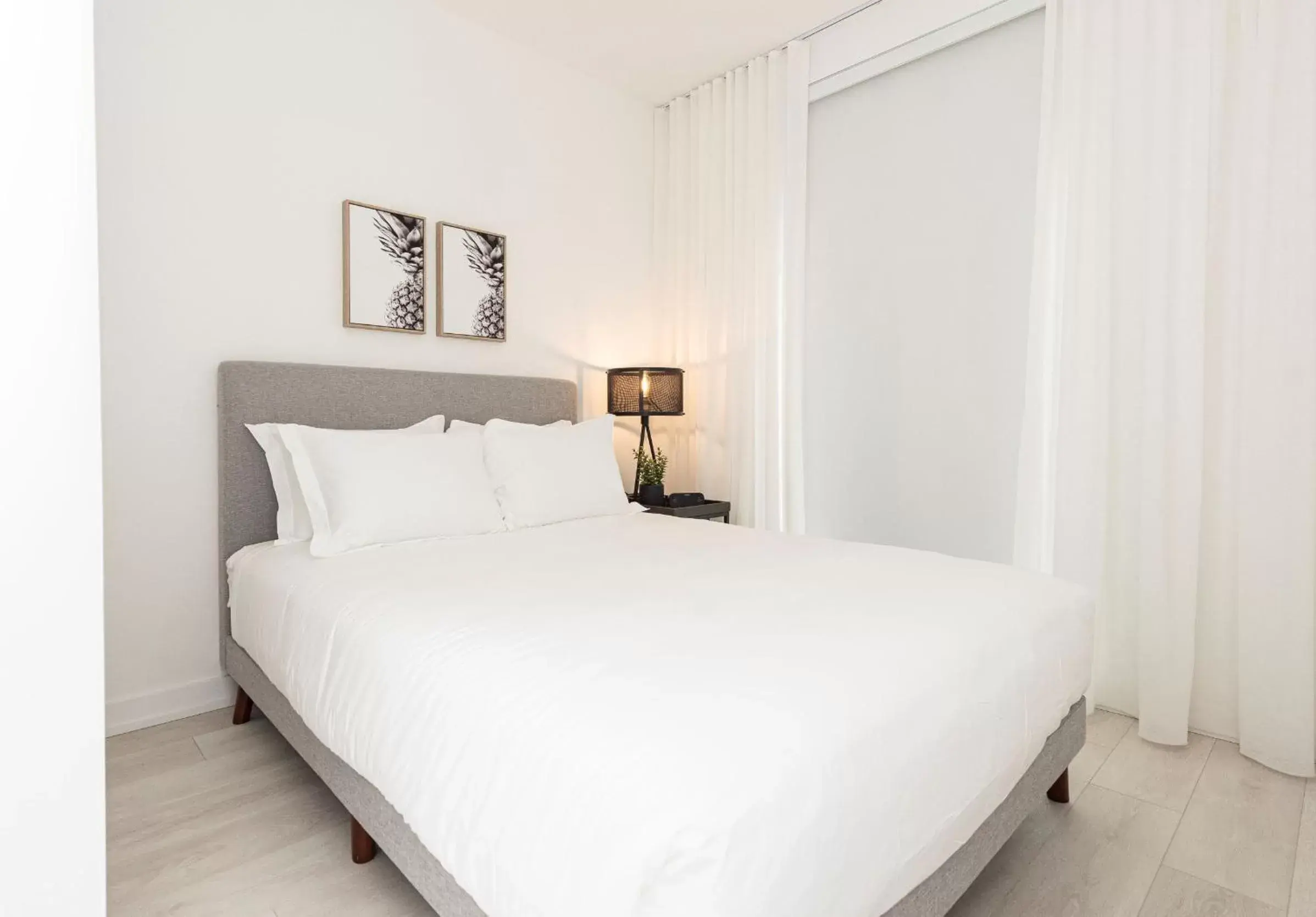 Junior Suite in Muskoka Bay Resort Junior Suite in Muskoka Bay Resort