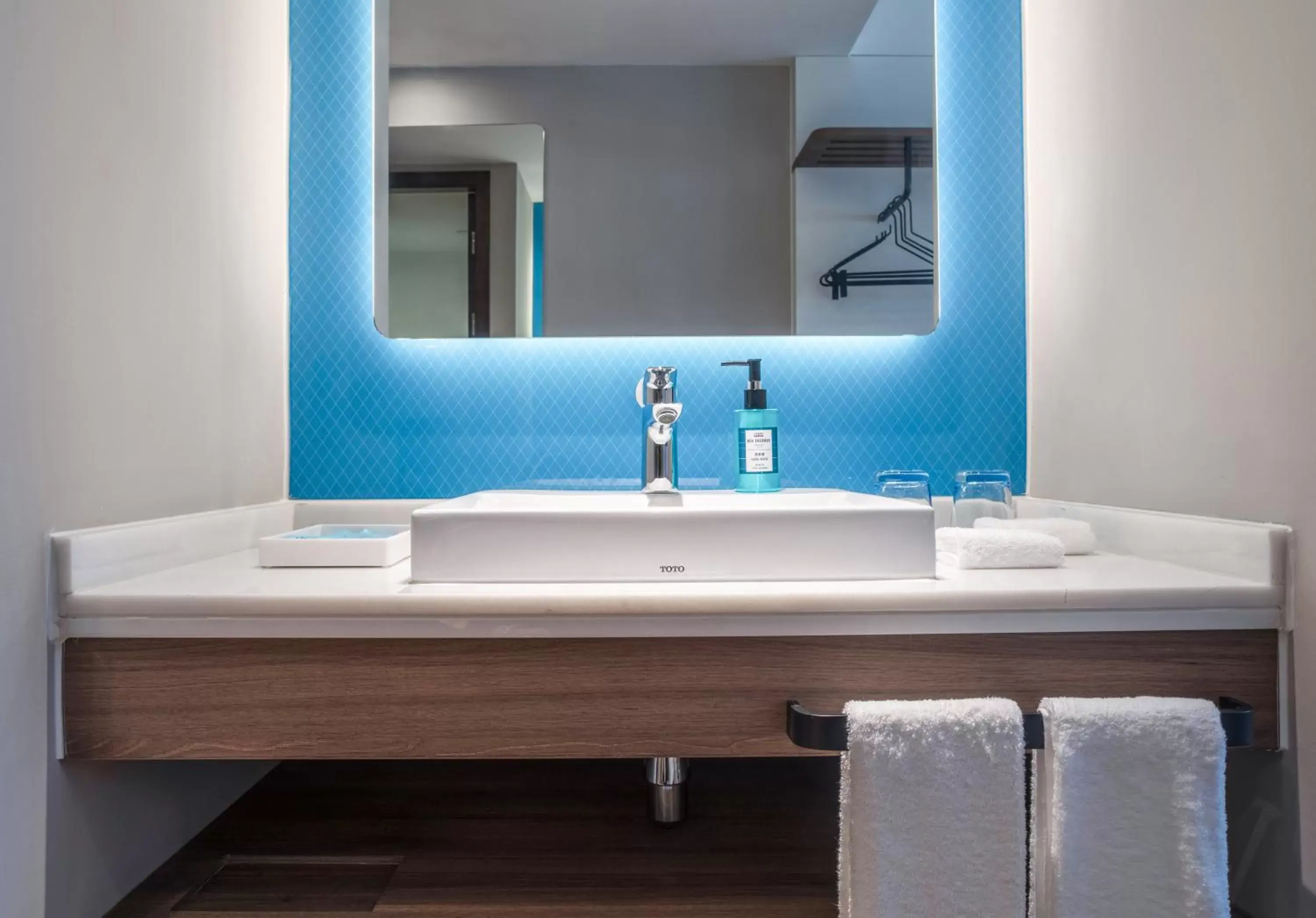 Holiday Inn Express Ningbo City Center by IHG Holiday Inn Express Ningbo City Center by IHG