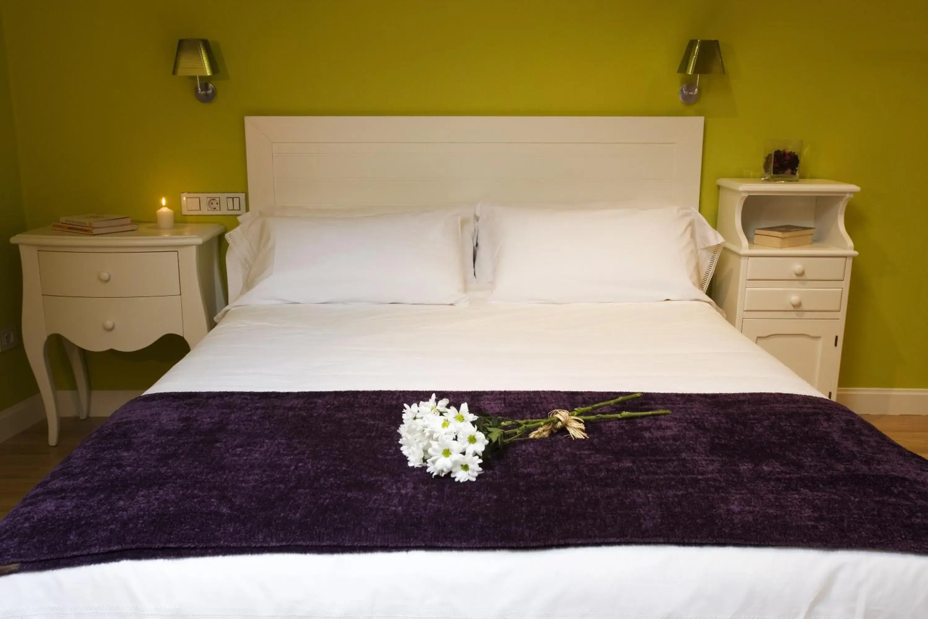 Superior Double or Twin Room in Hospedería Señorío de Briñas Superior Double or Twin Room in Hospedería Señorío de Briñas