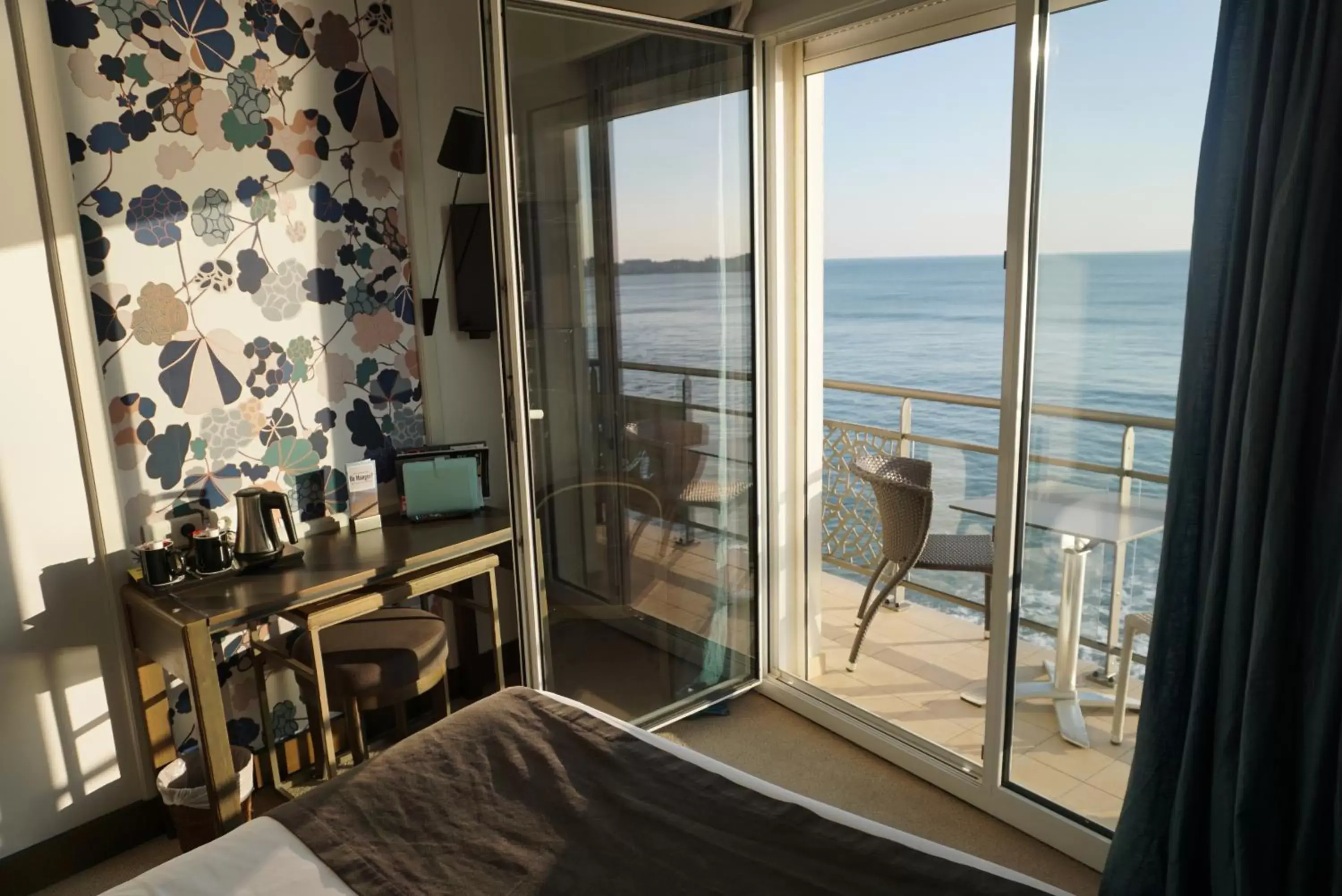 Single Room with Sea View in Hotel & Spa Les Roches Noires Single Room with Sea View in Hotel & Spa Les Roches Noires