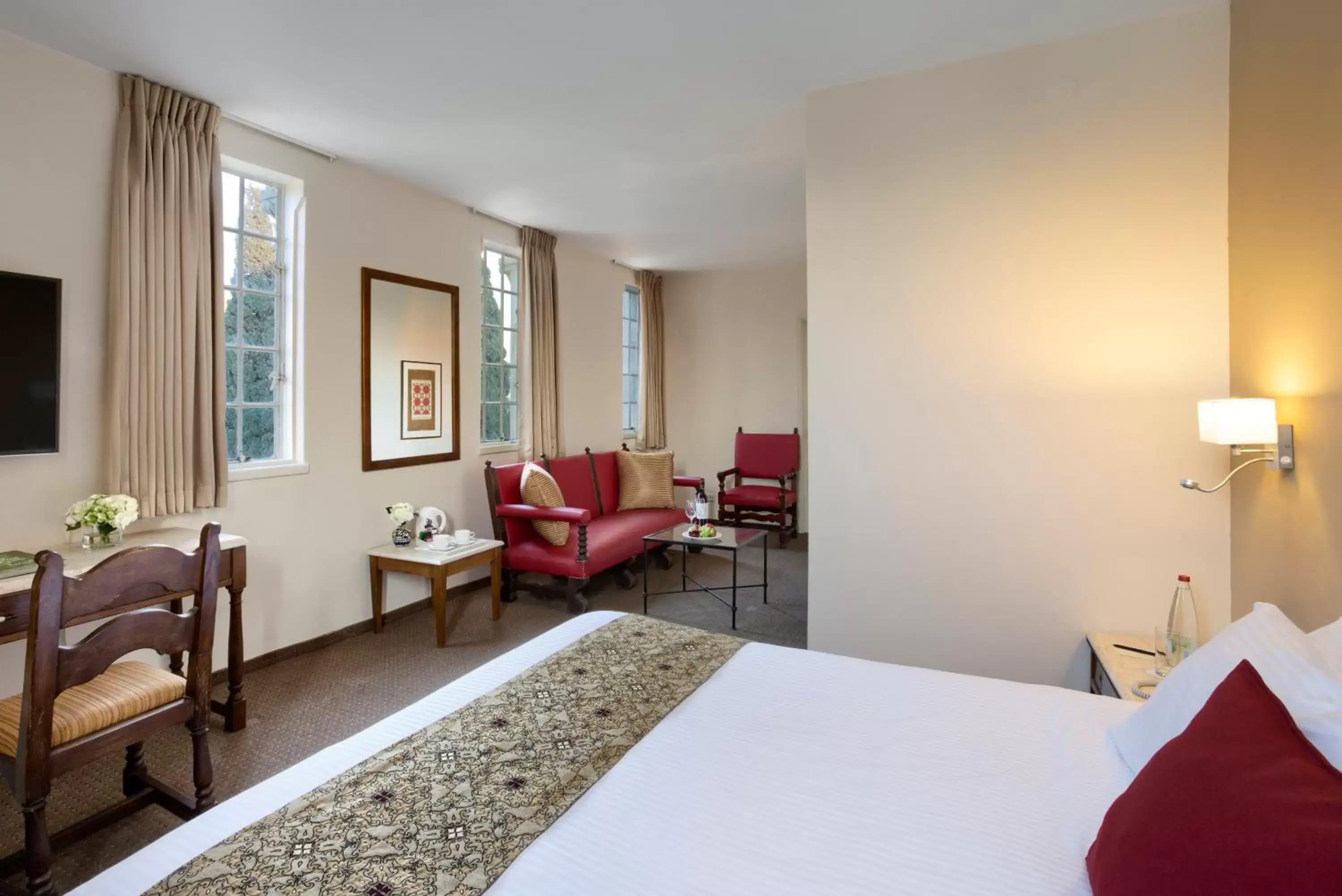 Junior Suite in YMCA Three Arches Hotel Junior Suite in YMCA Three Arches Hotel