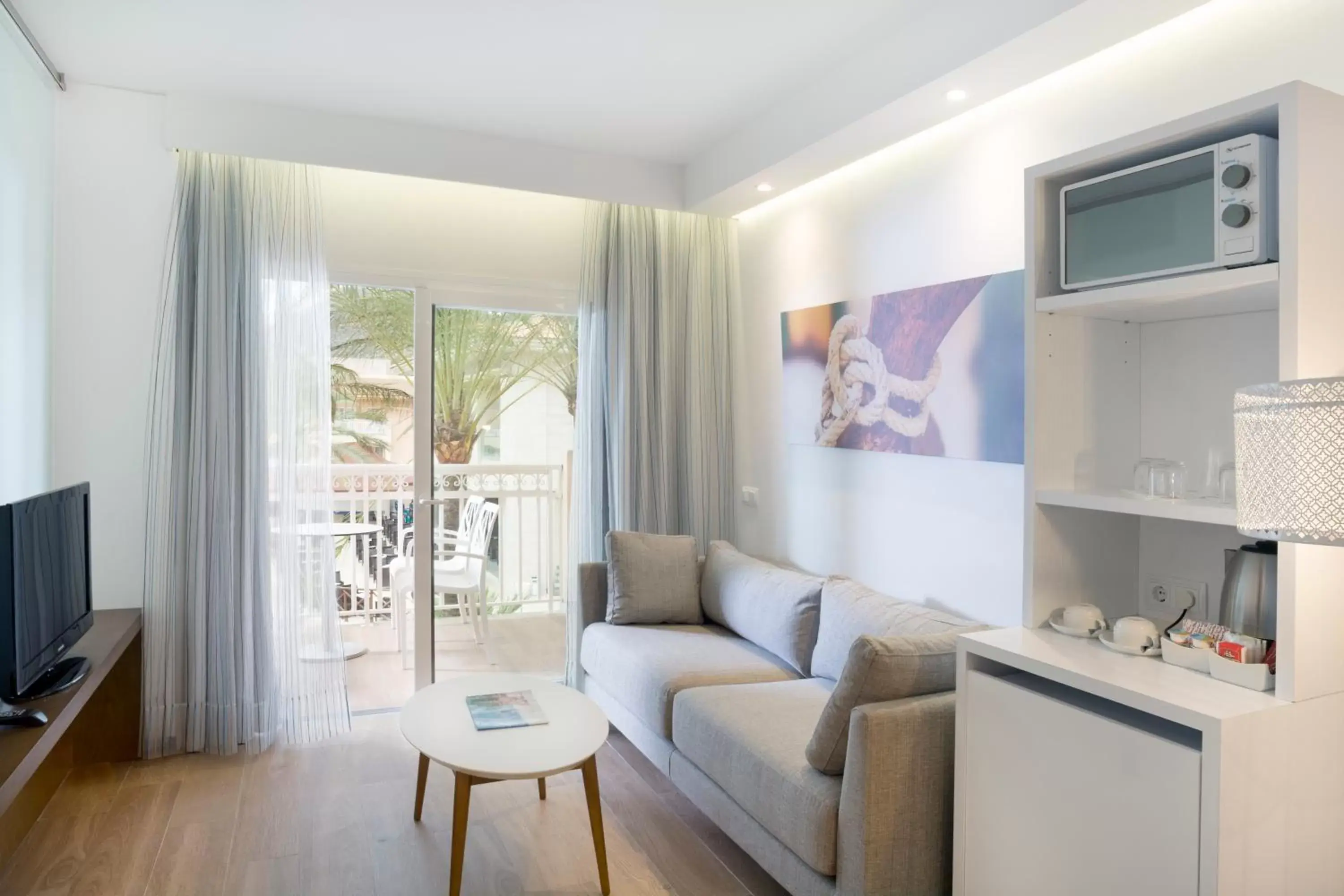 Suite (2 Adults + 2 Children) in Mar Hotels Playa Mar & Spa Suite (2 Adults + 2 Children) in Mar Hotels Playa Mar & Spa