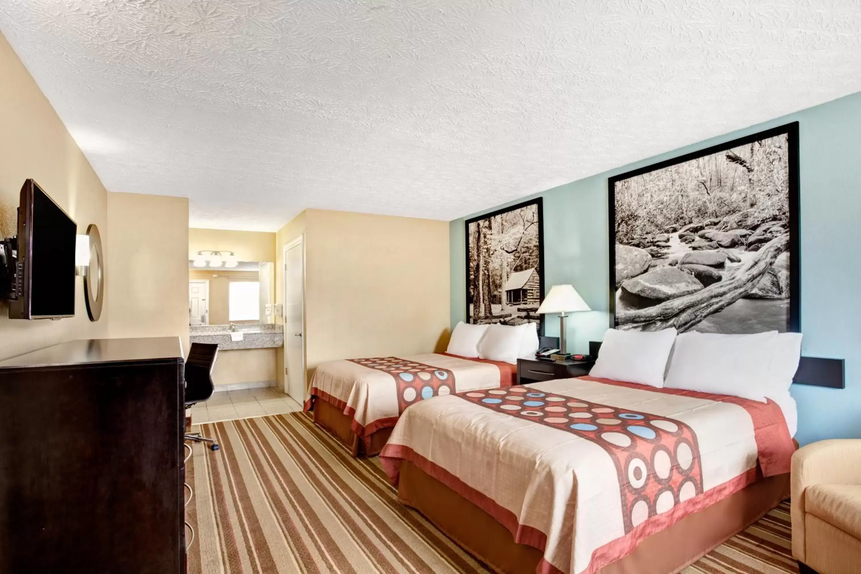 Double Room with Two Double Beds - Mobility Access/Smoking in Super 8 by Wyndham Whites Creek/ Nashville NW Area Double Room with Two Double Beds - Mobility Access/Smoking in Super 8 by Wyndham Whites Creek/ Nashville NW Area