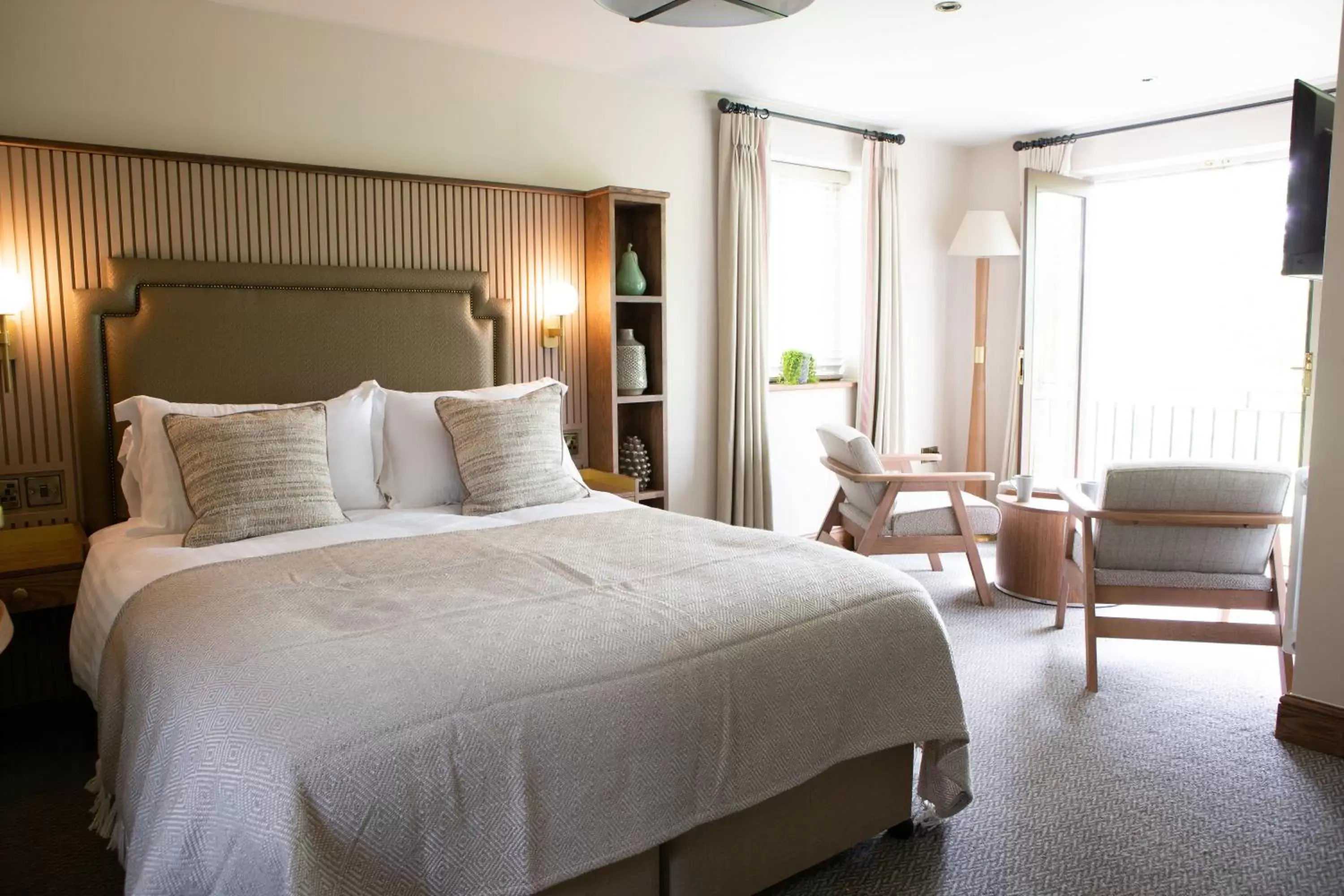 King Suite in The Tempest Arms King Suite in The Tempest Arms