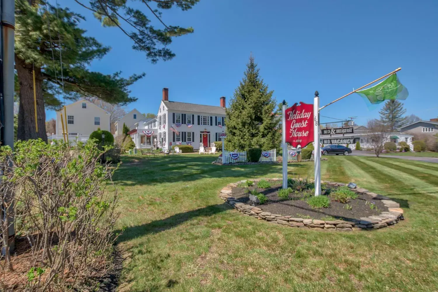 Facade/entrance, Property Building in Holiday Guest House Bed & Breakfast Facade/entrance, Property Building in Holiday Guest House Bed & Breakfast