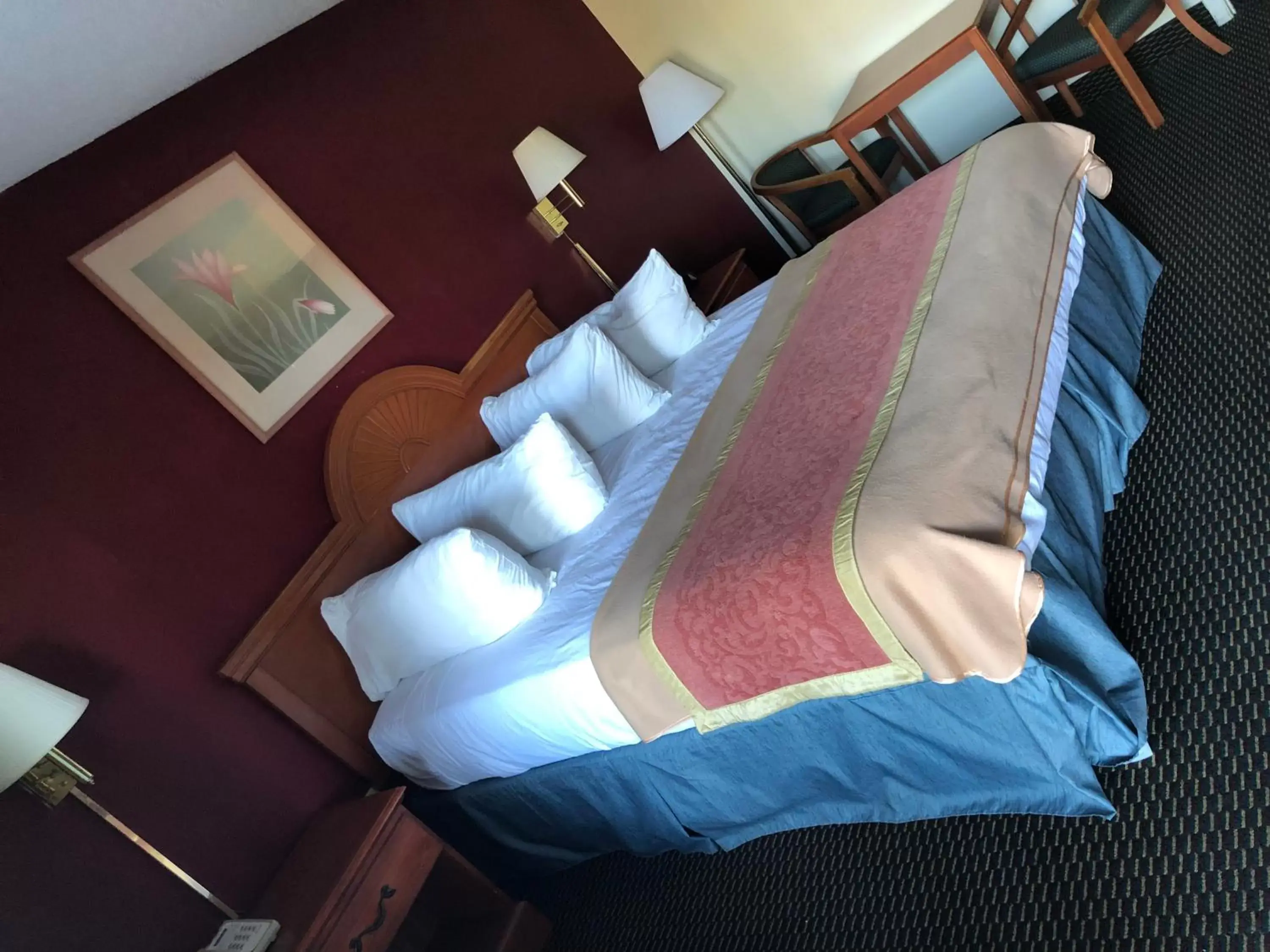 King Room with Bath Tub with Grab Bars - Mobility Accessible/Non-Smoking in Travelodge by Wyndham Alachua King Room with Bath Tub with Grab Bars - Mobility Accessible/Non-Smoking in Travelodge by Wyndham Alachua