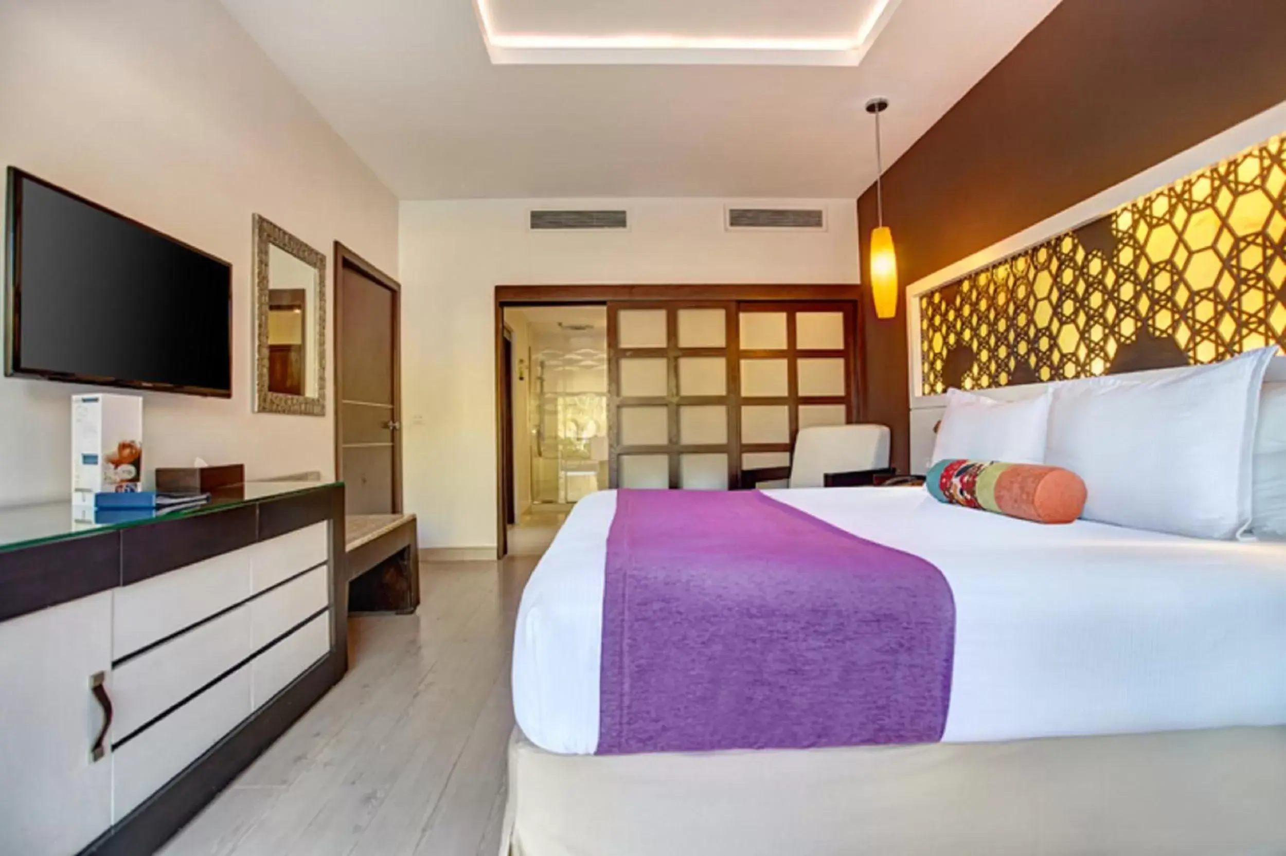 Luxury Presidential Jacuzzi Swim Out Pool View Two Bedroom Suite Diamond Club in Hideaway at Royalton Blue Waters, An Autograph Collection all-Inclusive Resort - Adults Only Luxury Presidential Jacuzzi Swim Out Pool View Two Bedroom Suite Diamond Club in Hideaway at Royalton Blue Waters, An Autograph Collection all-Inclusive Resort - Adults Only