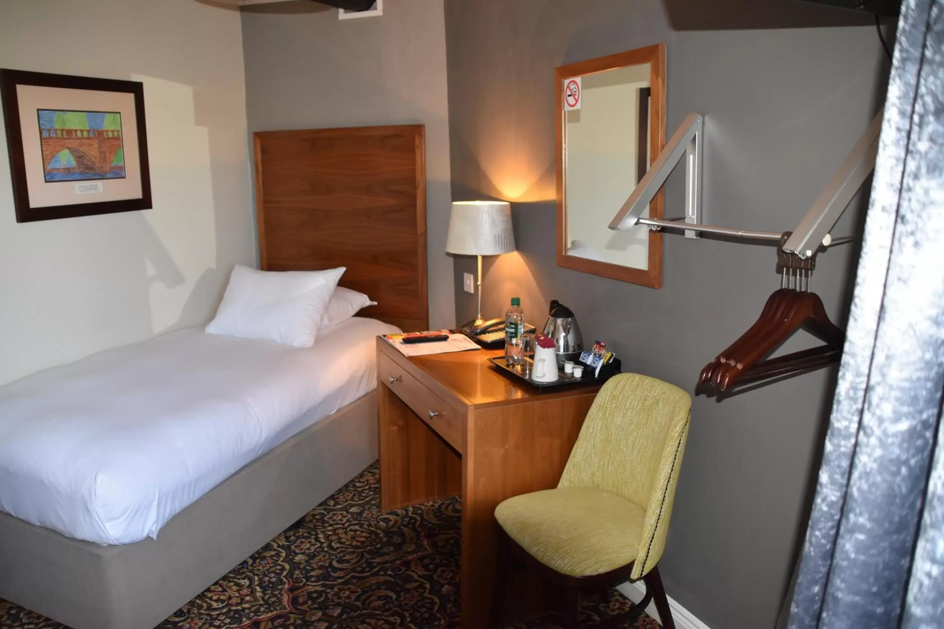 Single Room in George Hotel Wetherspoon Single Room in George Hotel Wetherspoon