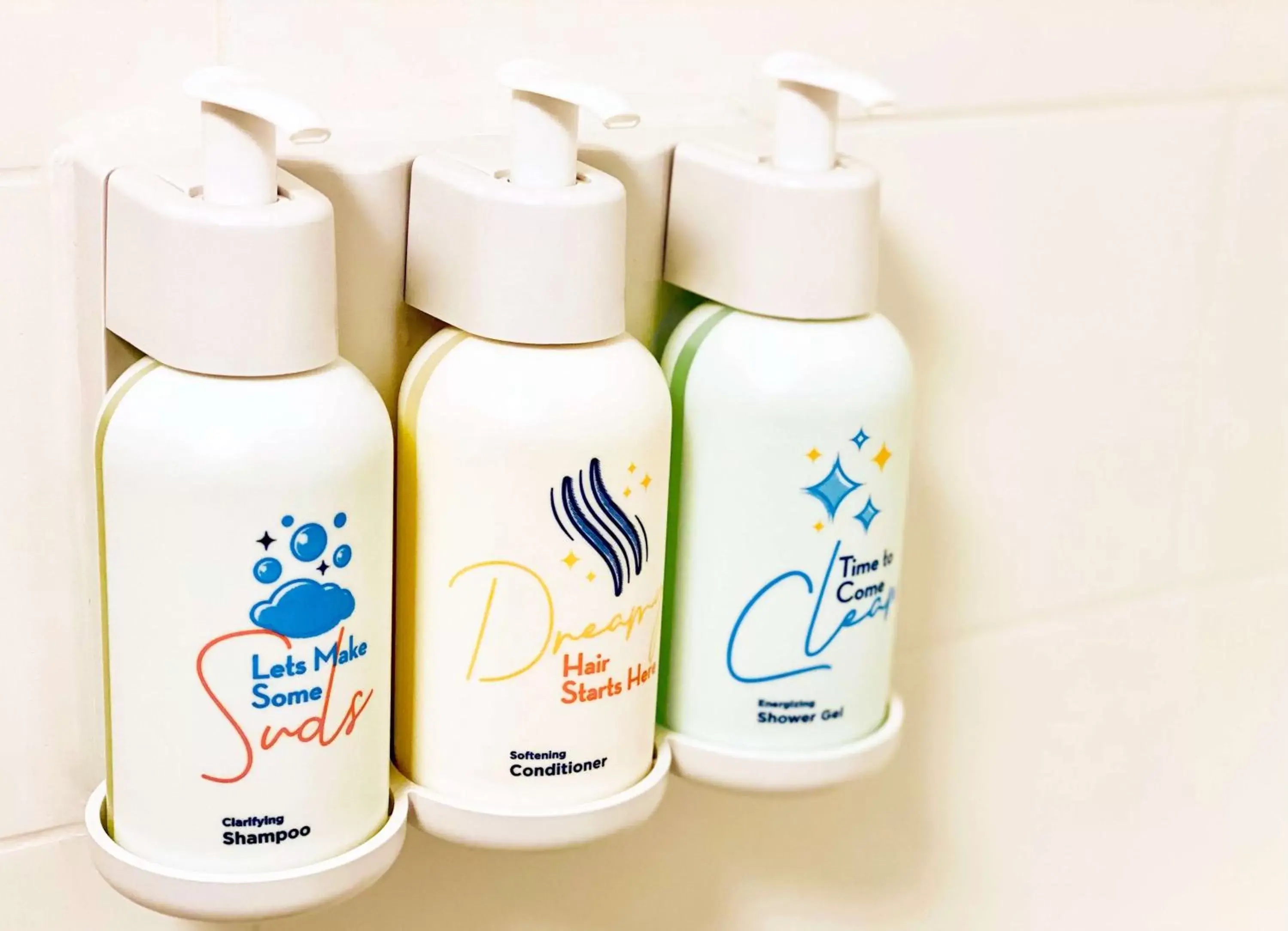 Mobility Accessible - Deluxe Two Doubles with Roll-In Shower in Sonesta Select Boca Raton Town Center Mobility Accessible - Deluxe Two Doubles with Roll-In Shower in Sonesta Select Boca Raton Town Center