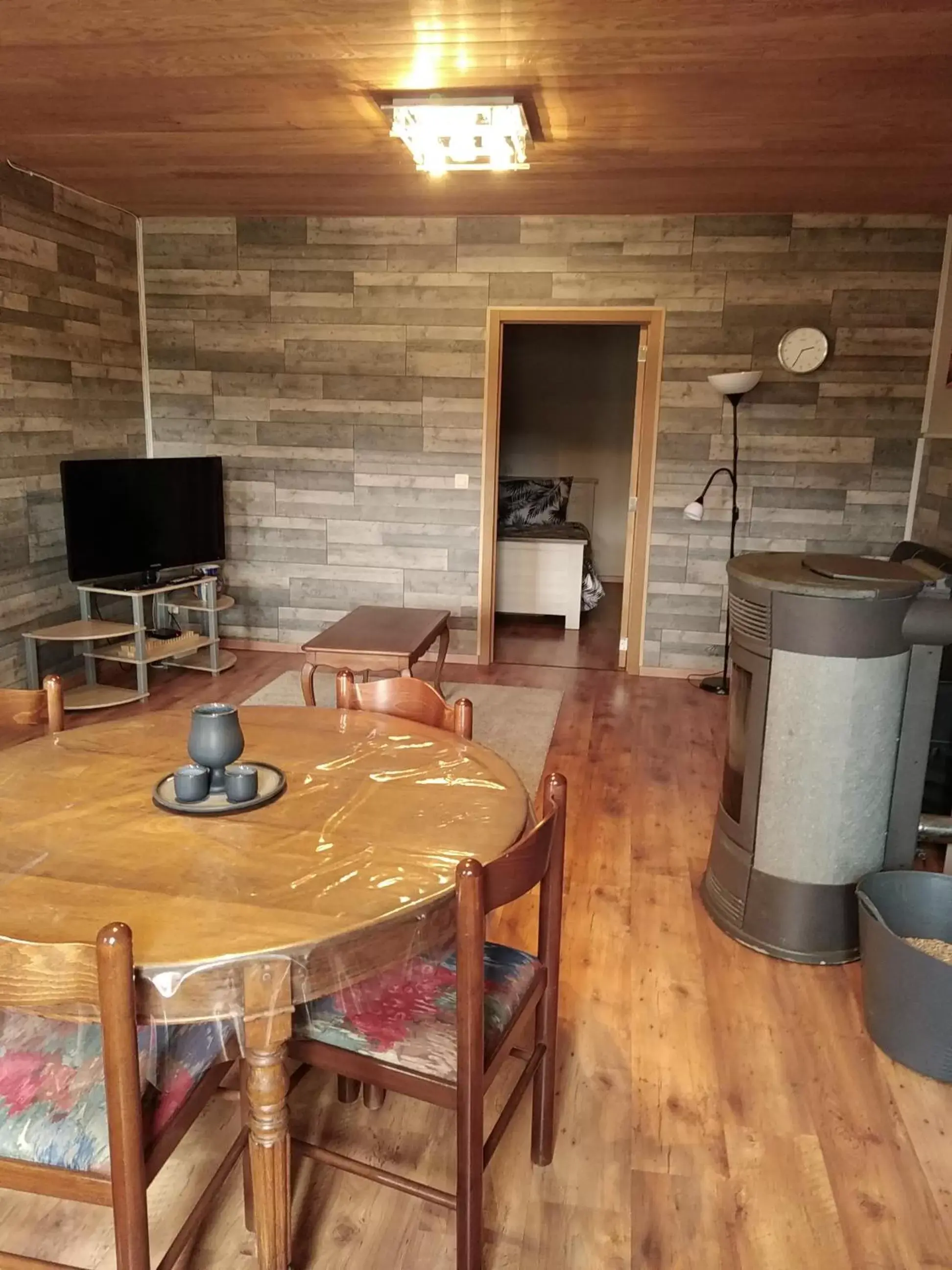 Double Room with Extra Bed - single occupancy in Le Relais du Moulin Double Room with Extra Bed - single occupancy in Le Relais du Moulin