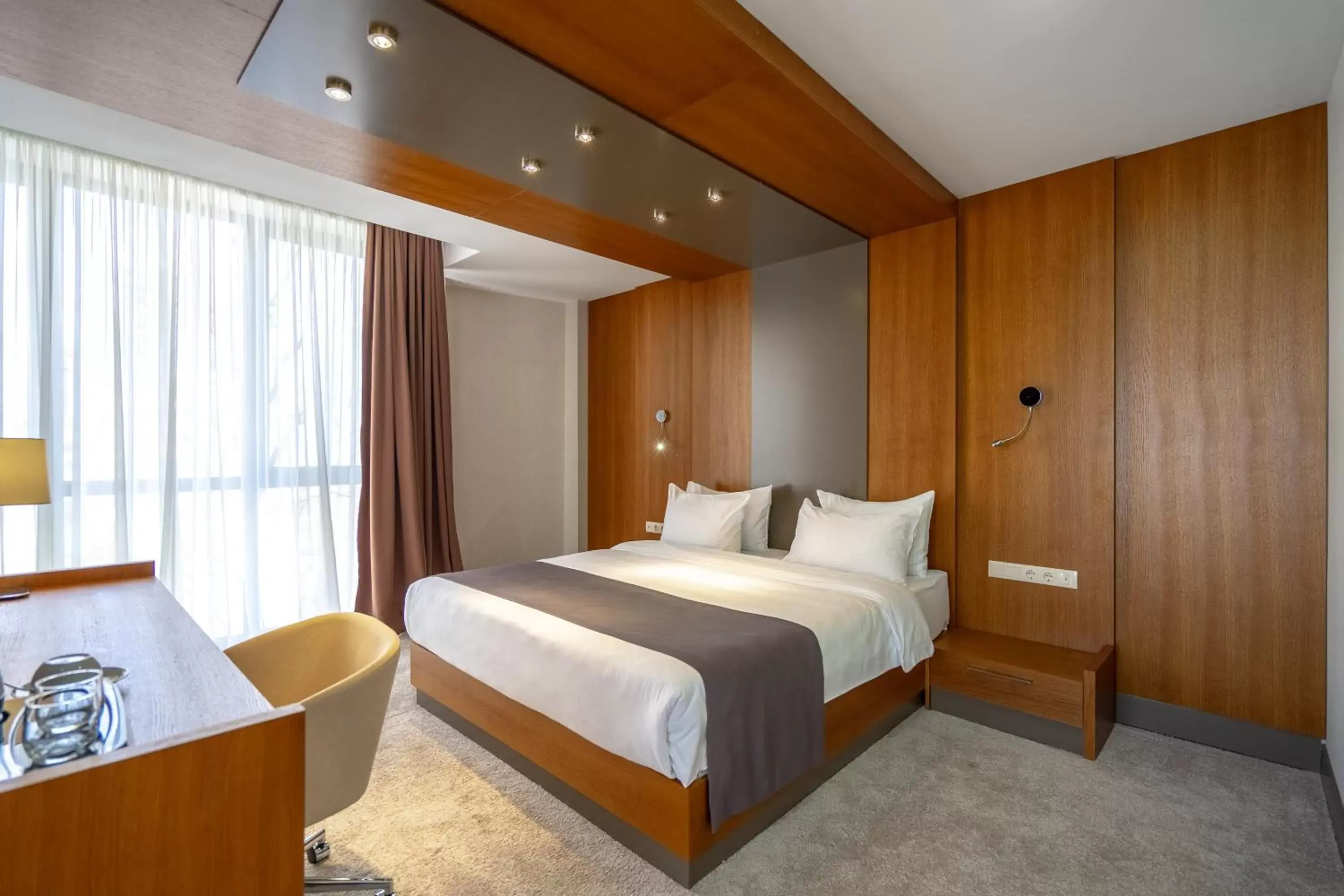 Deluxe Double Room with Balcony - single occupancy in Hotel Atlas Abashidze Deluxe Double Room with Balcony - single occupancy in Hotel Atlas Abashidze