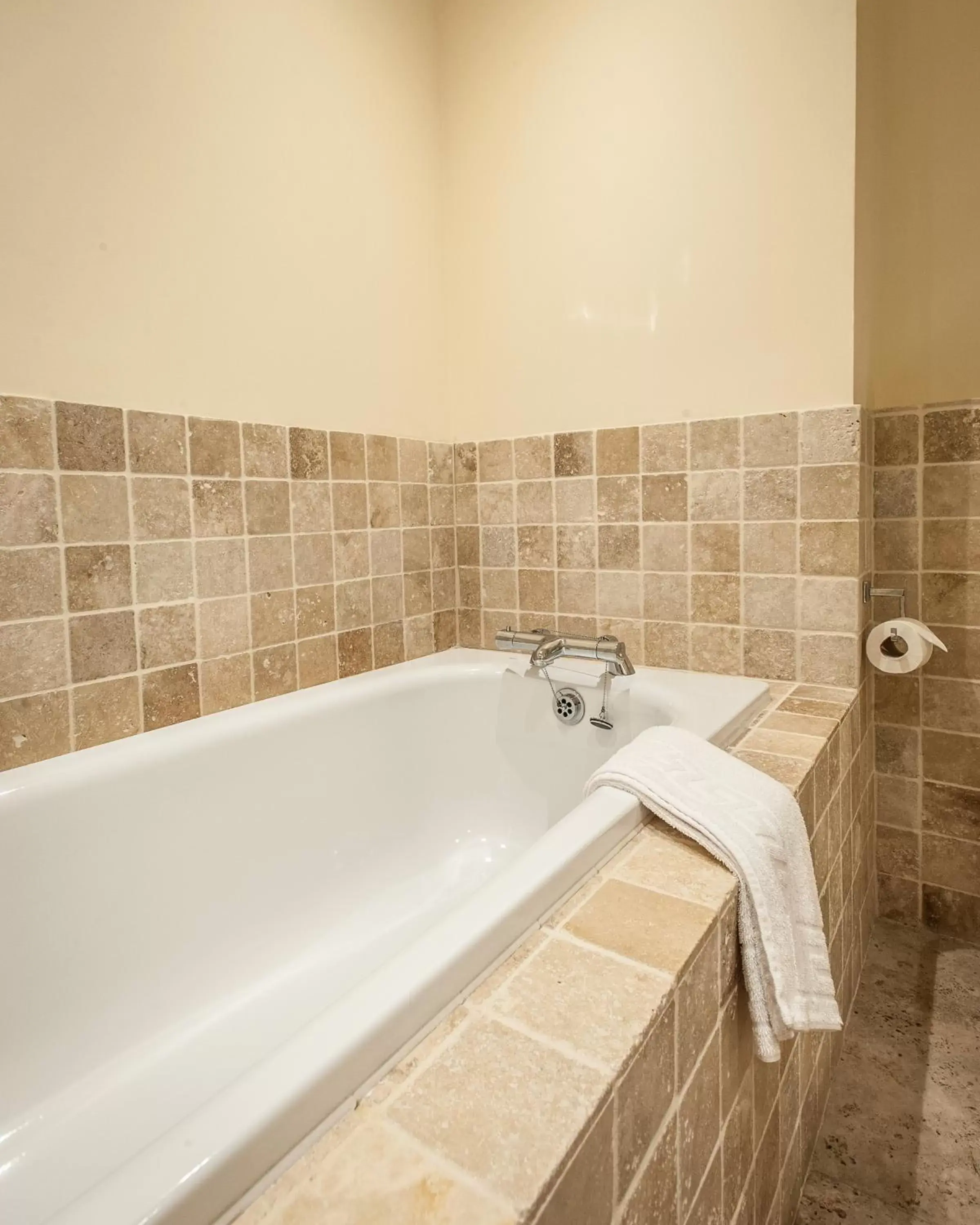 Double Room in Comis Hotel & Golf Resort Double Room in Comis Hotel & Golf Resort