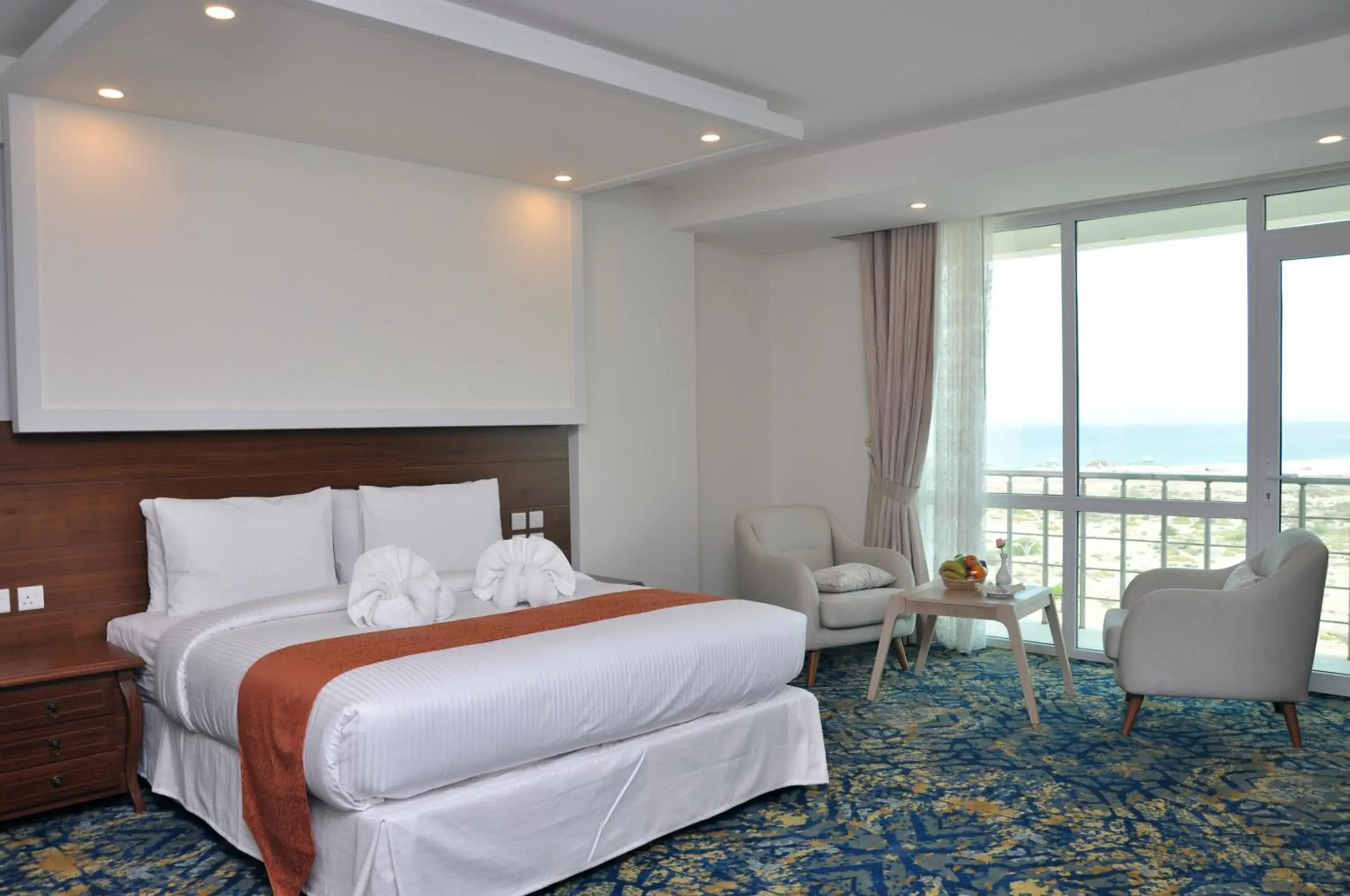 Executive Room with Balcony and Sea View in Sur Grand Hotel Executive Room with Balcony and Sea View in Sur Grand Hotel