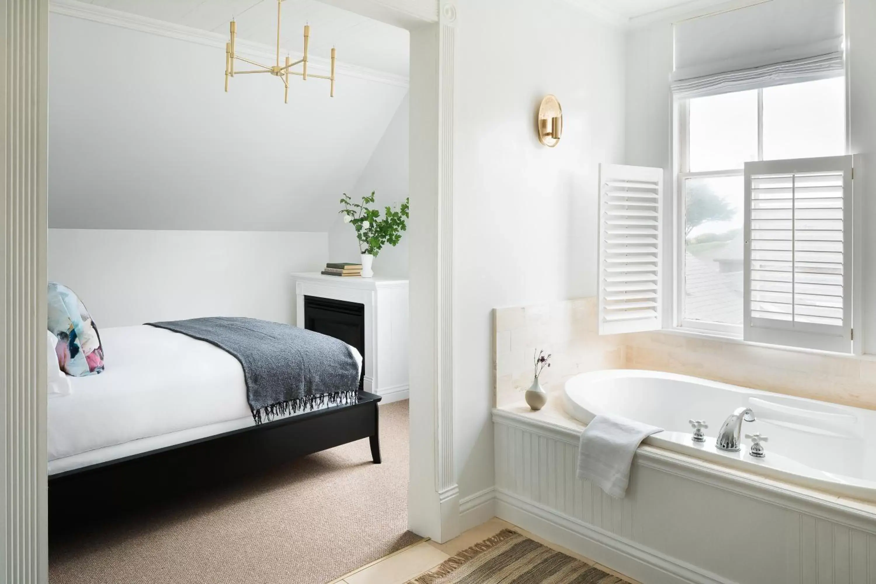 Deluxe Queen at Packard House in Inns of Mendocino Deluxe Queen at Packard House in Inns of Mendocino