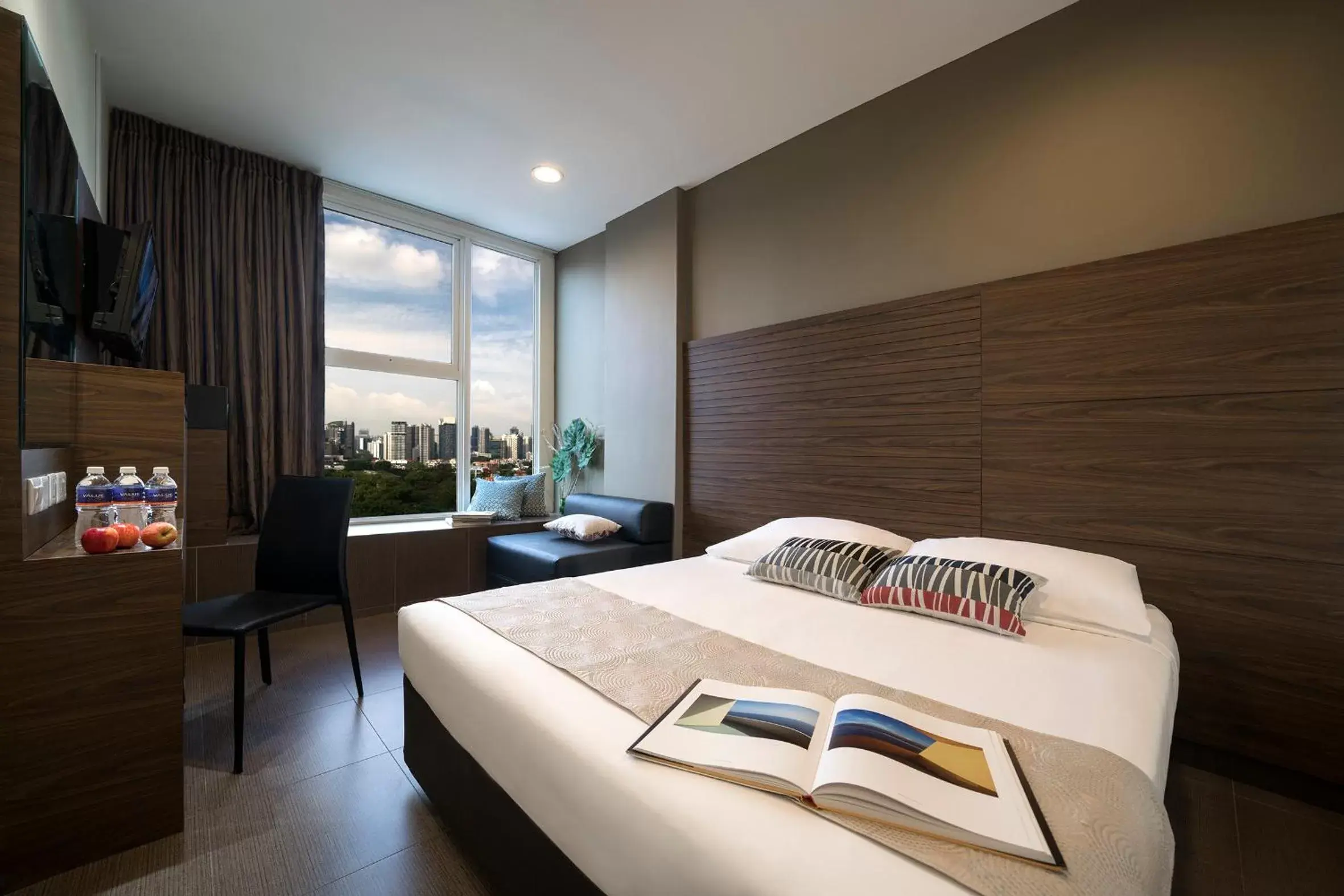 Superior Double Room with Sofa Bed in Value Hotel Thomson Superior Double Room with Sofa Bed in Value Hotel Thomson