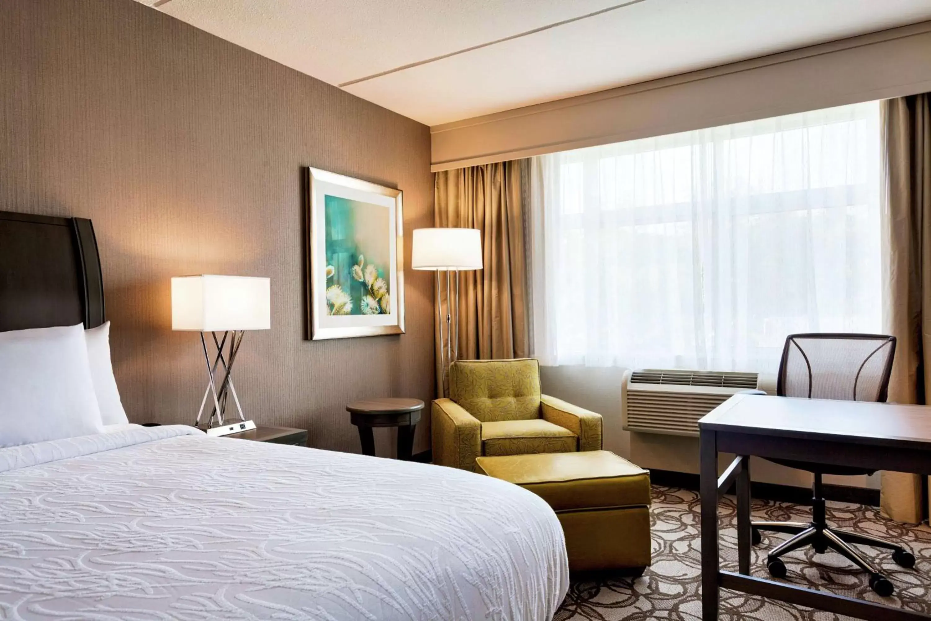 King Room in Hilton Garden Inn Lenox Pittsfield King Room in Hilton Garden Inn Lenox Pittsfield