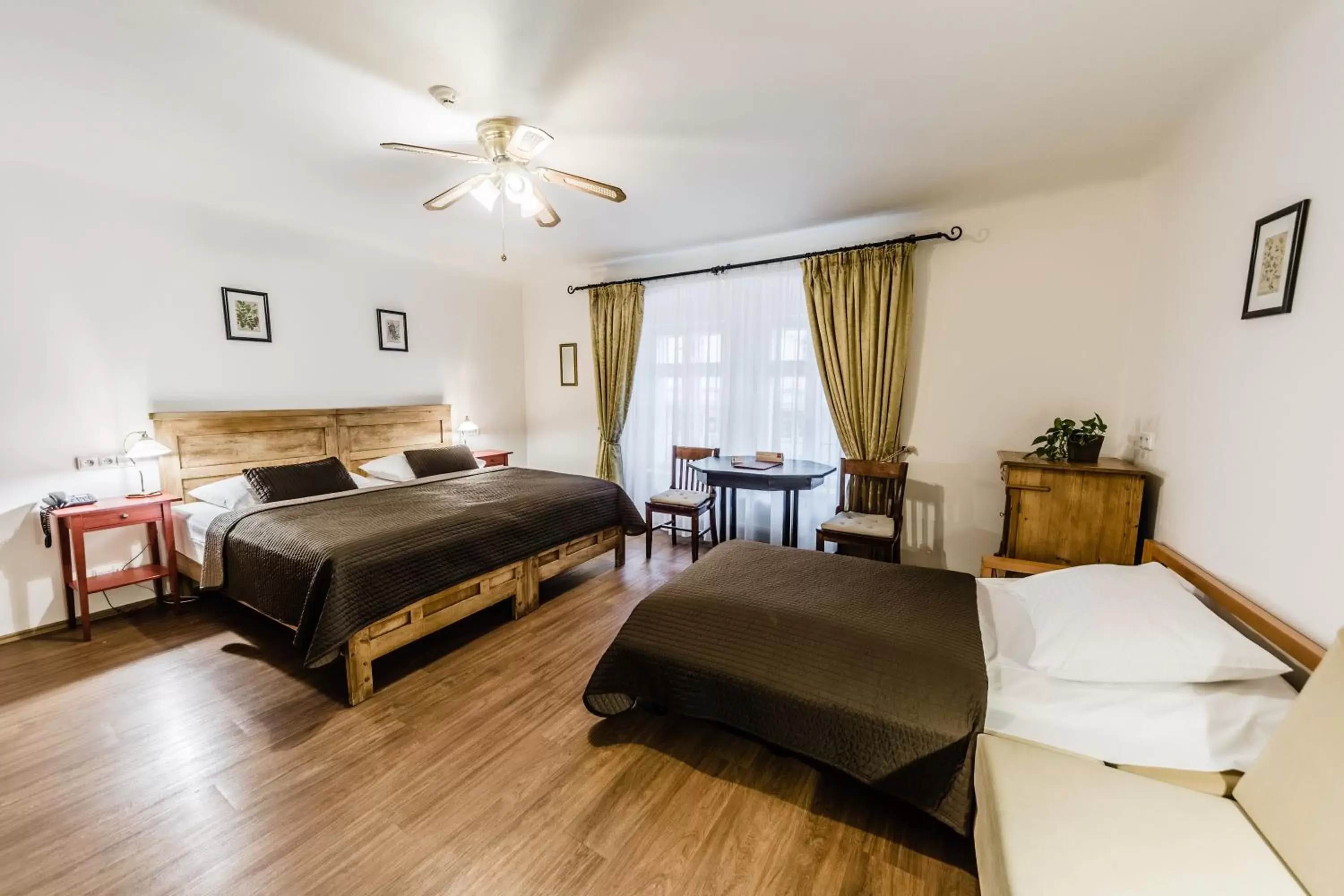 Triple Room in Archibald At the Charles Bridge Triple Room in Archibald At the Charles Bridge