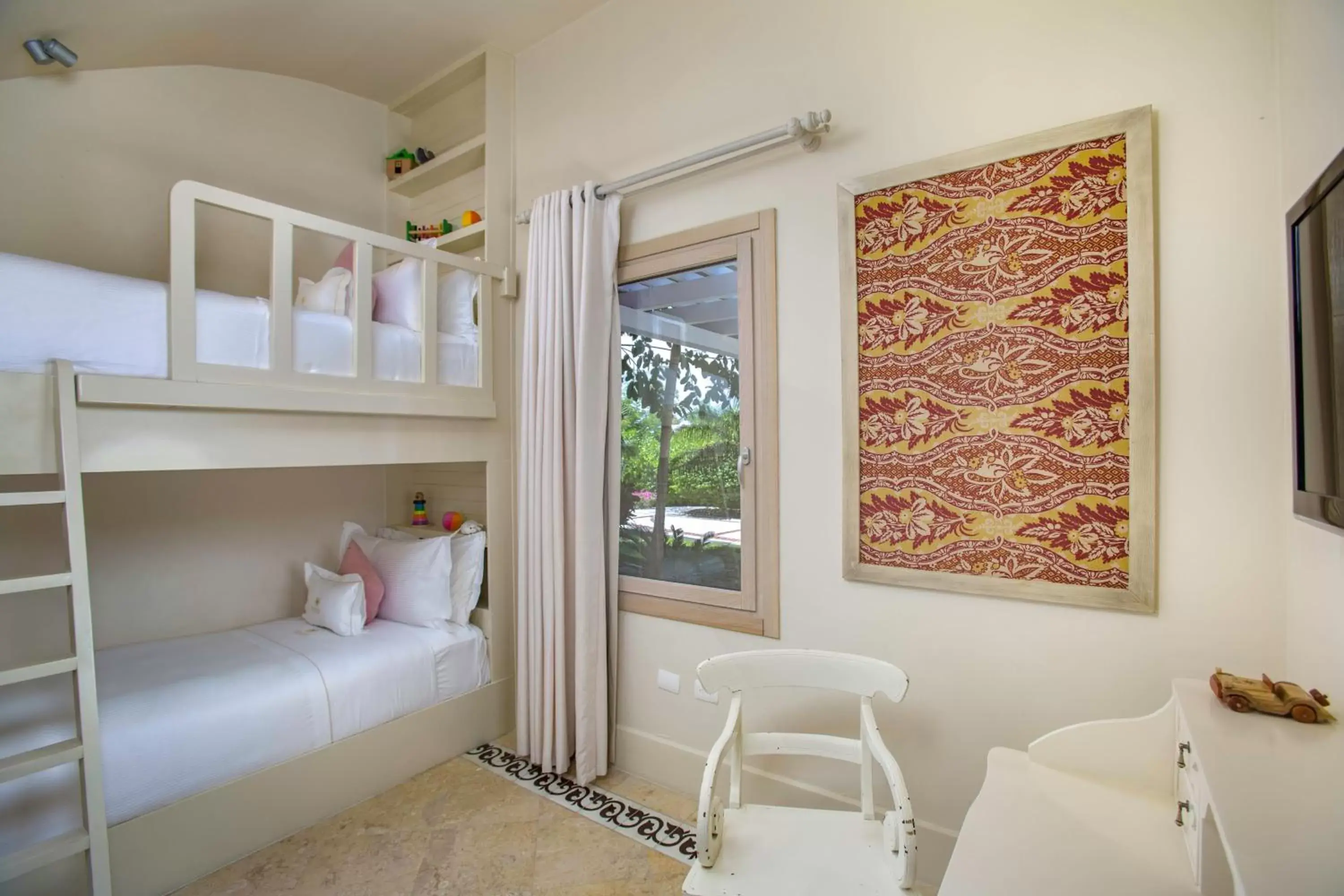 Luxury Pool Family Suite in Eden Roc Cap Cana Luxury Pool Family Suite in Eden Roc Cap Cana