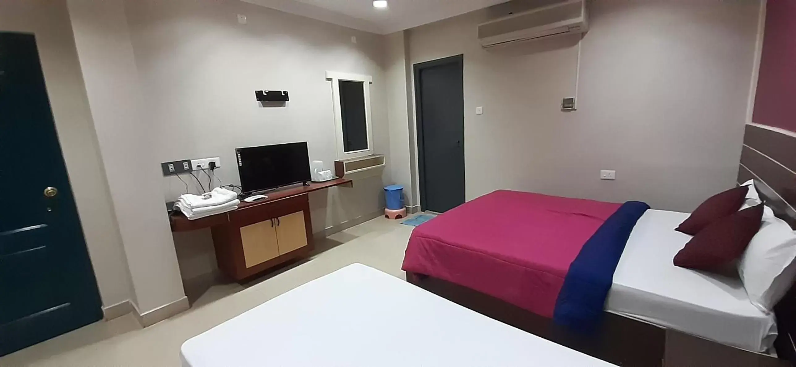 Deluxe Triple Room in A.S.K Residency Deluxe Triple Room in A.S.K Residency