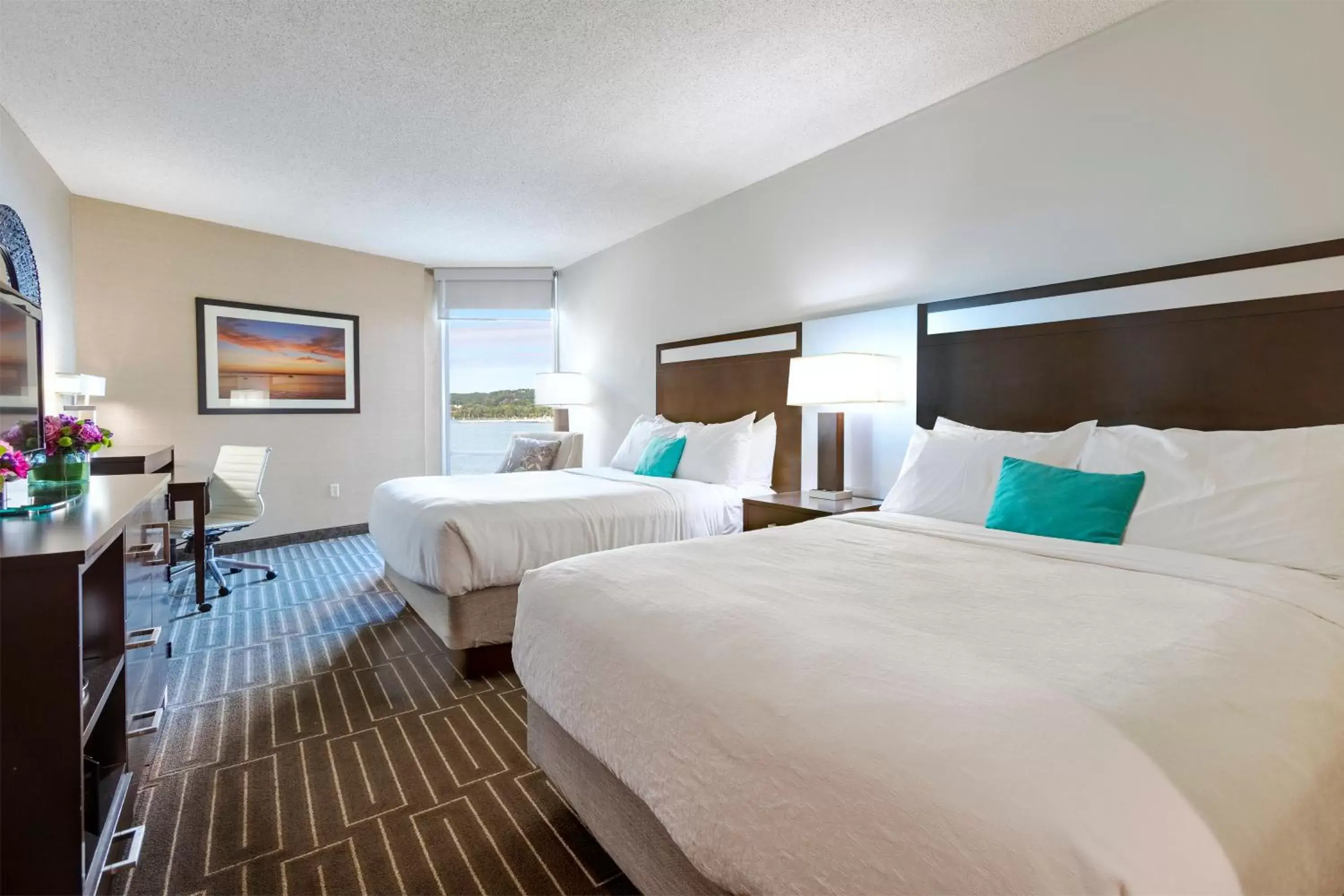 Superior Queen Room in Delamar Traverse City Superior Queen Room in Delamar Traverse City