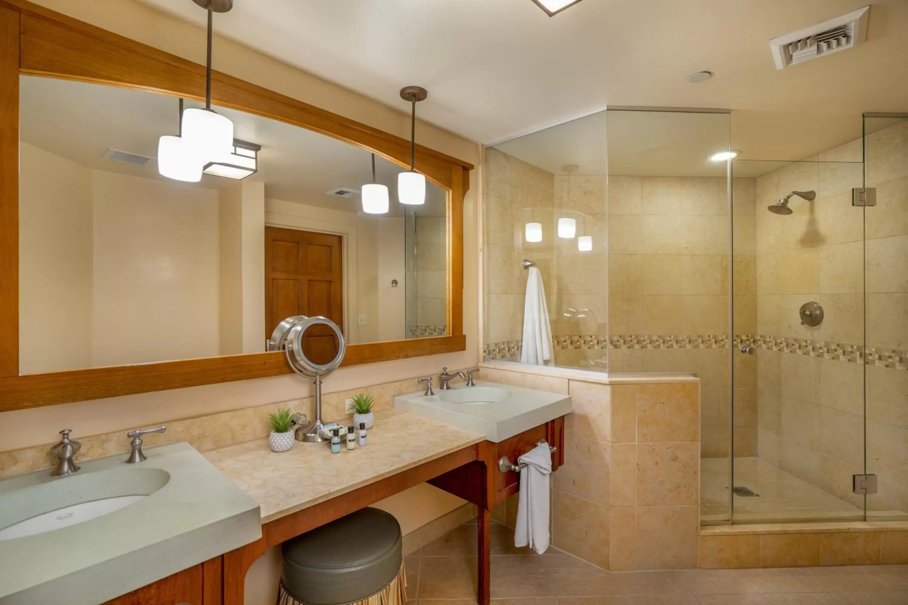 Avila Village Inn Avila Village Inn