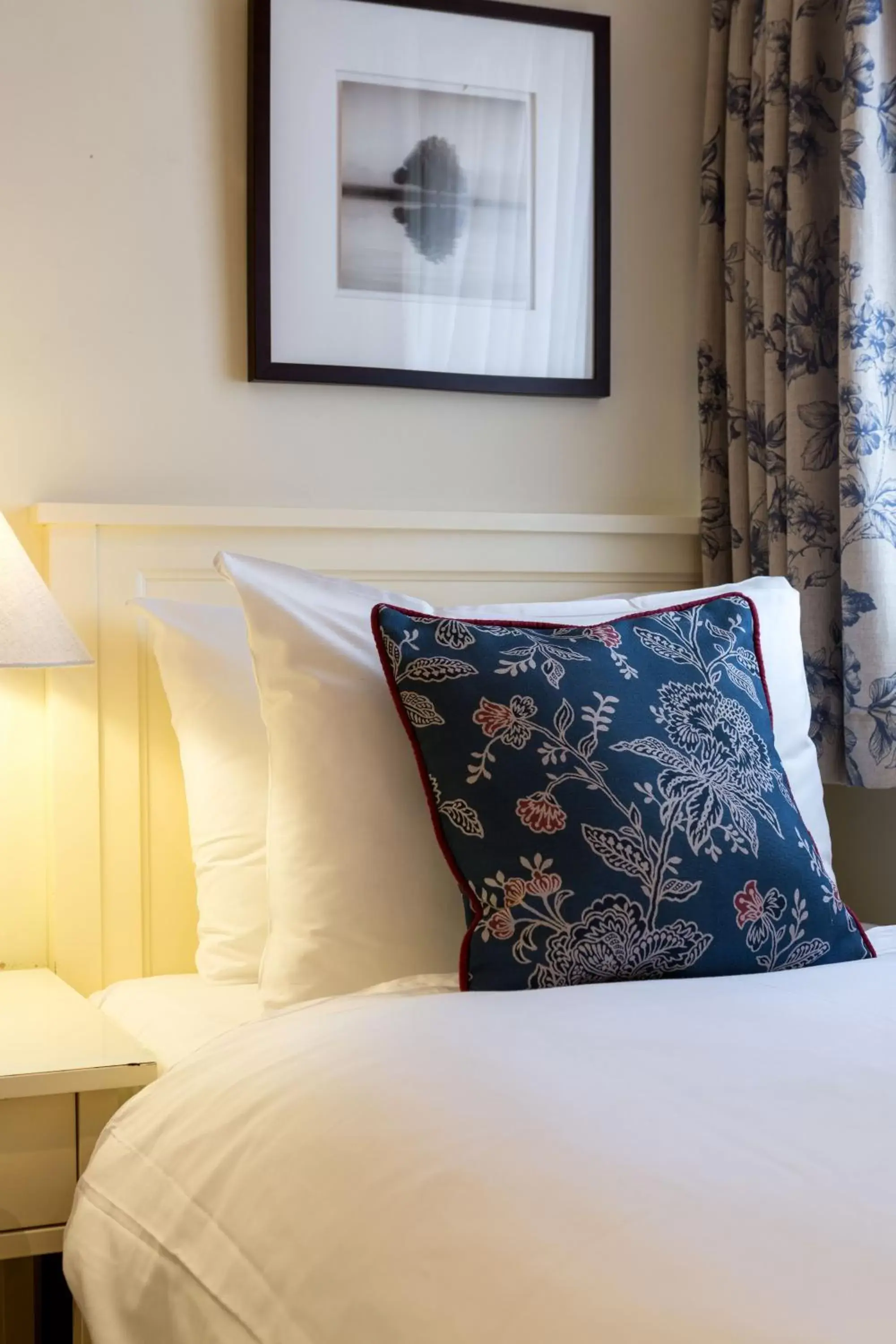 Small Single Room in Abbey Fields By Chef & Brewer Collection Small Single Room in Abbey Fields By Chef & Brewer Collection