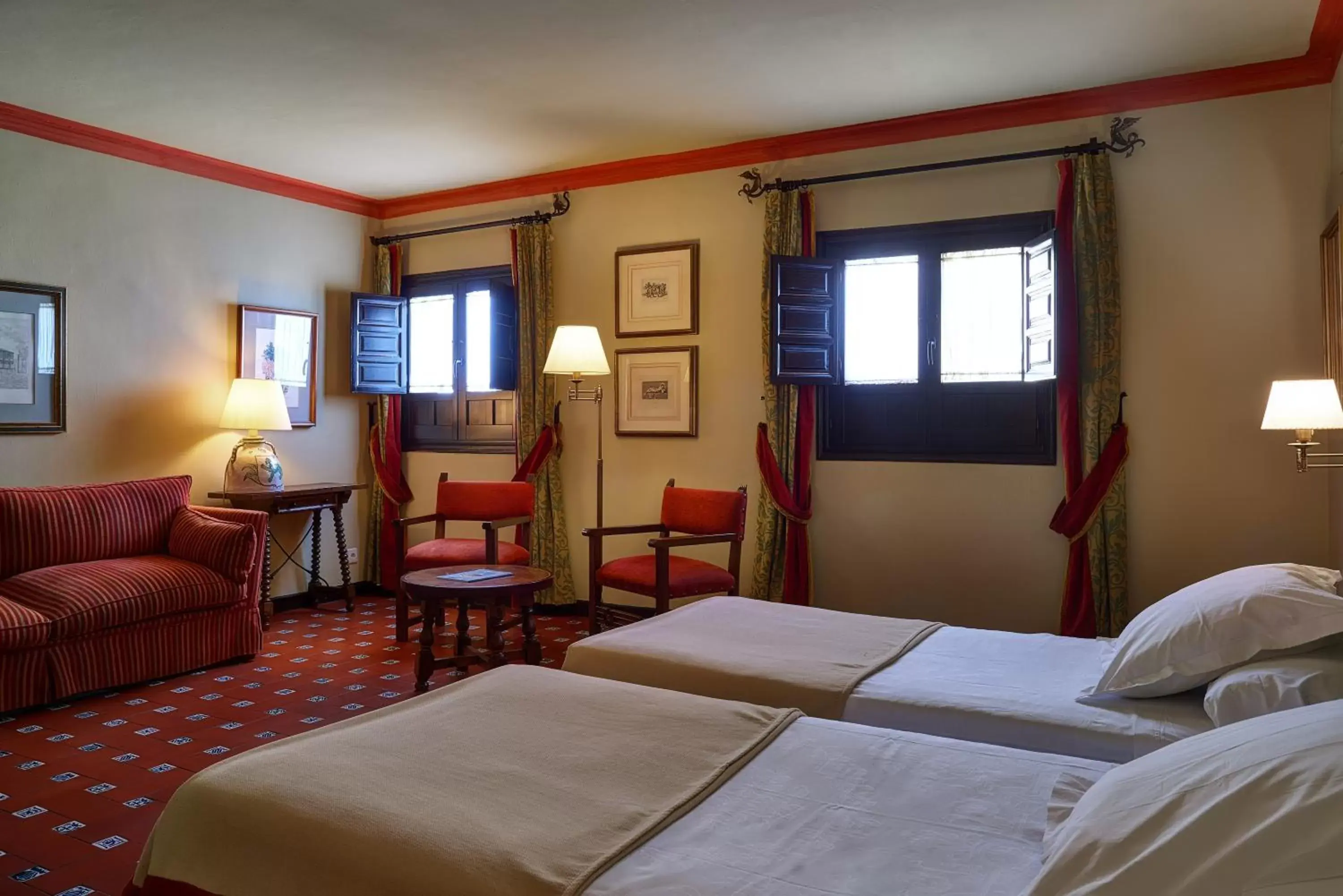 Standard Double Room (2 Adults + 1 Child) in Parador de Ubeda Standard Double Room (2 Adults + 1 Child) in Parador de Ubeda
