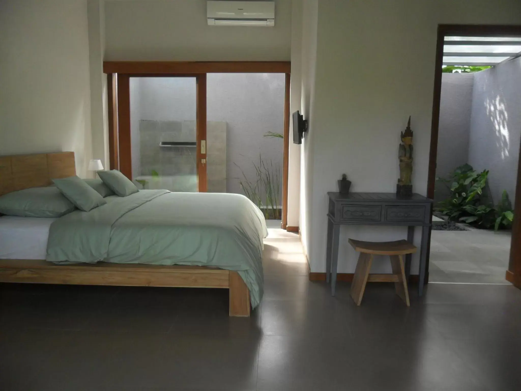 Deluxe Double Room with Balcony in Ju'Blu Hotel Deluxe Double Room with Balcony in Ju'Blu Hotel