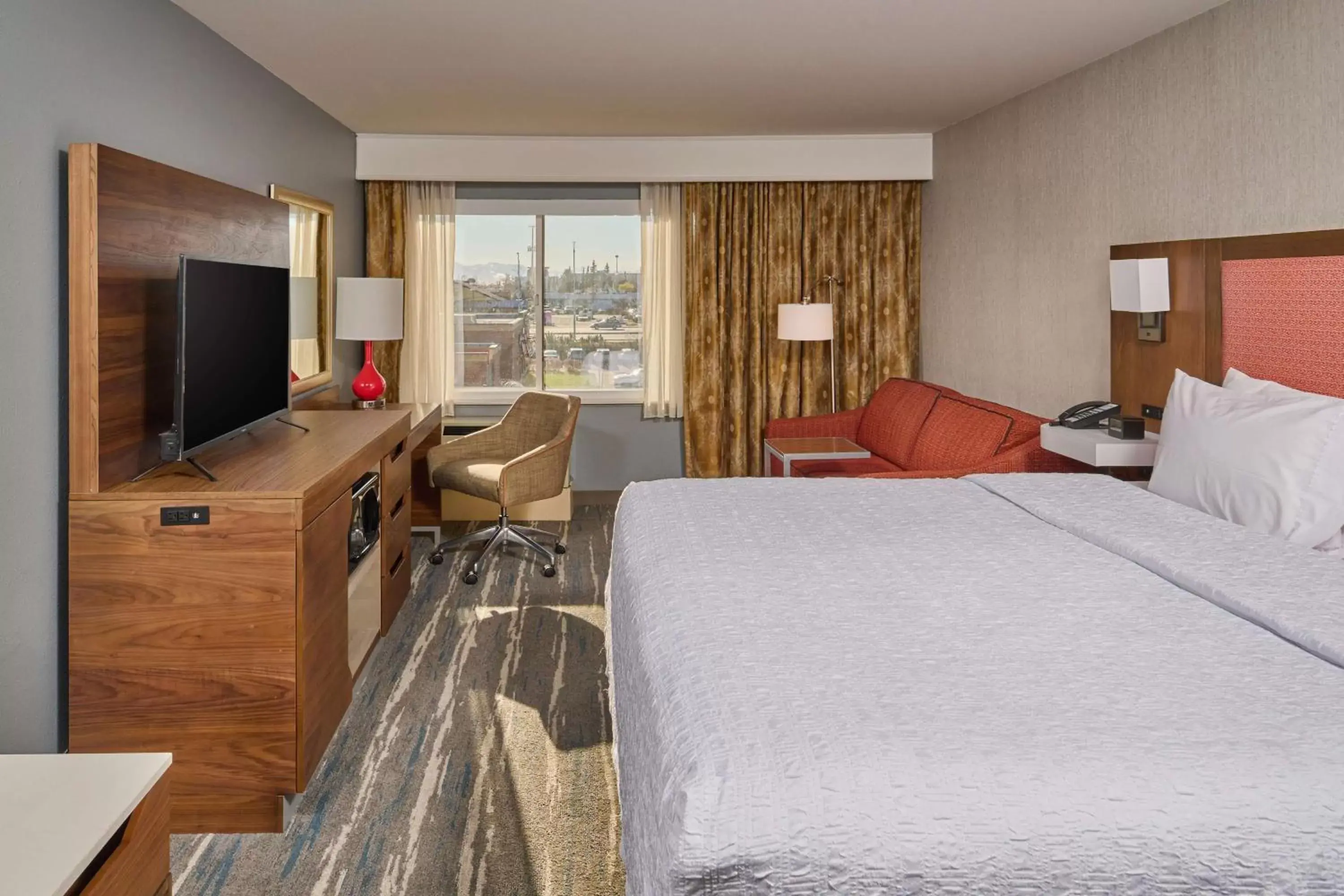 King Room with Microwave and Refrigerator - Non-Smoking in Hampton Inn Anchorage King Room with Microwave and Refrigerator - Non-Smoking in Hampton Inn Anchorage