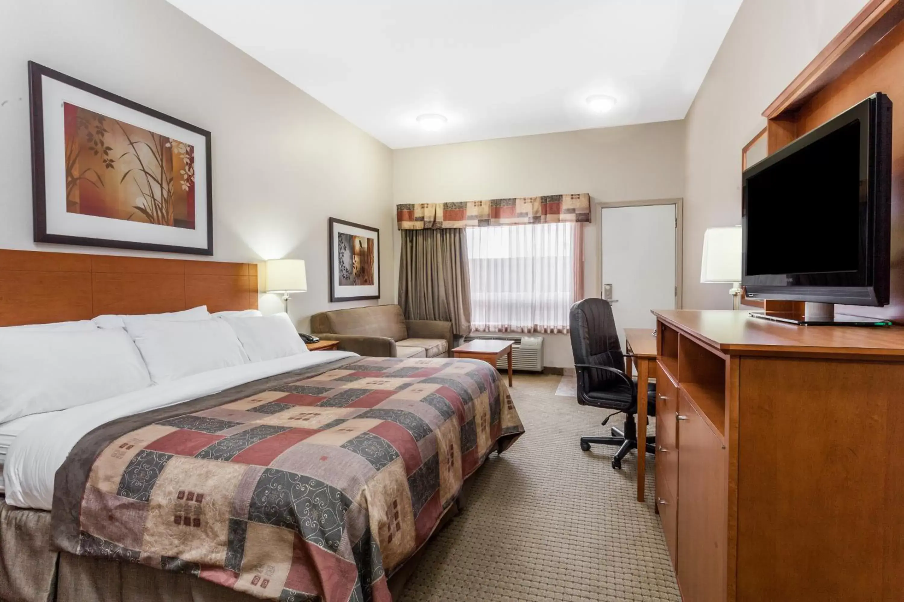 King Room- Non-Smoking in Ramada by Wyndham Drayton Valley King Room- Non-Smoking in Ramada by Wyndham Drayton Valley