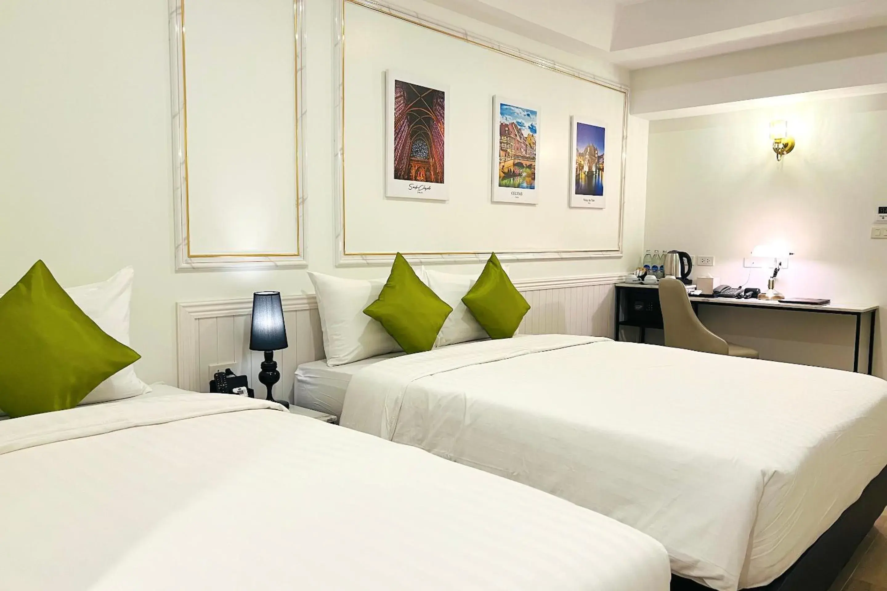 Deluxe Triple Room in Travelier Hostel Deluxe Triple Room in Travelier Hostel