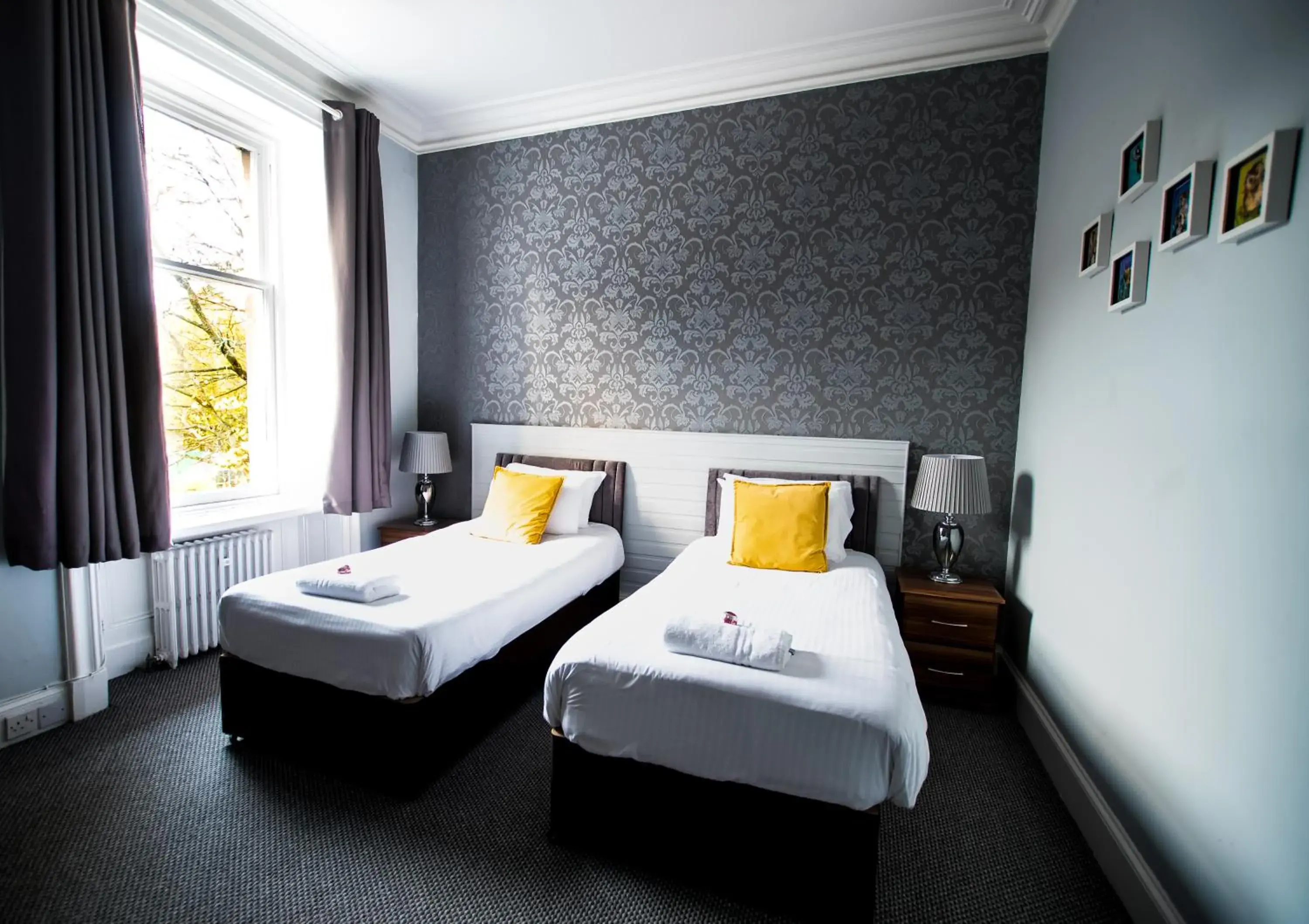 Double or Twin Room in McInnes House rooms with breakfast Double or Twin Room in McInnes House rooms with breakfast