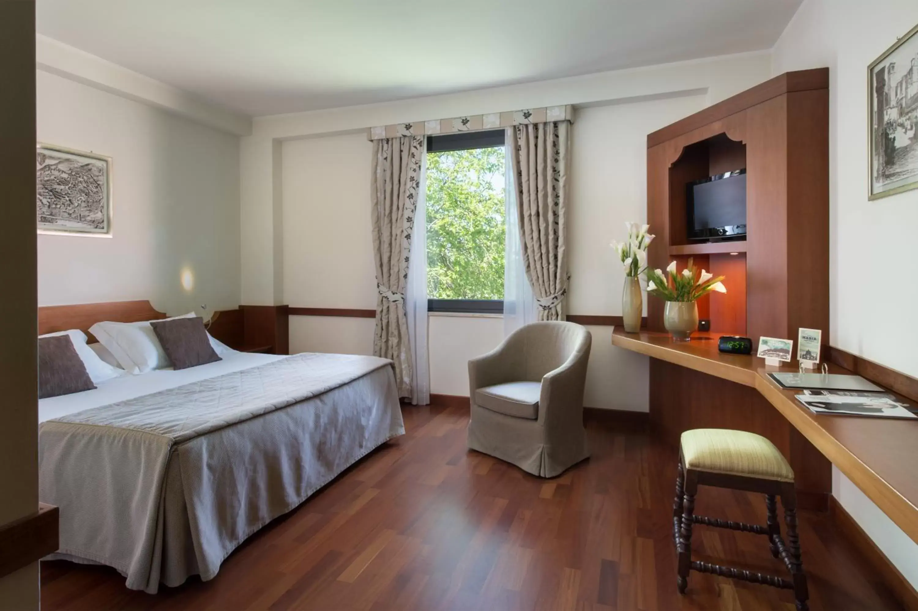 Classic Double or Twin Room in Valle di Assisi Hotel & Spa Classic Double or Twin Room in Valle di Assisi Hotel & Spa