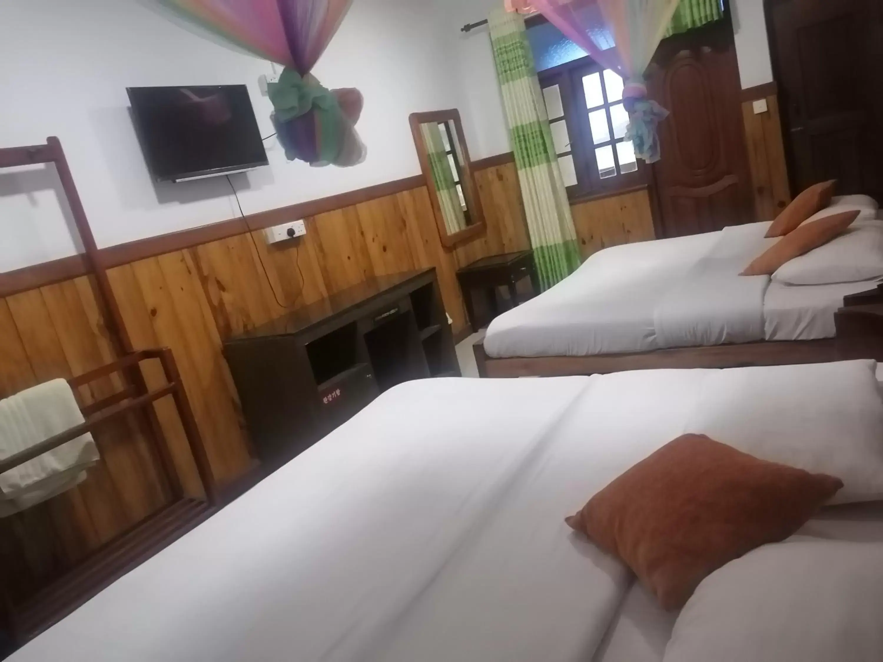 Standard Quadruple Room in Srilak View Holiday Inn Standard Quadruple Room in Srilak View Holiday Inn