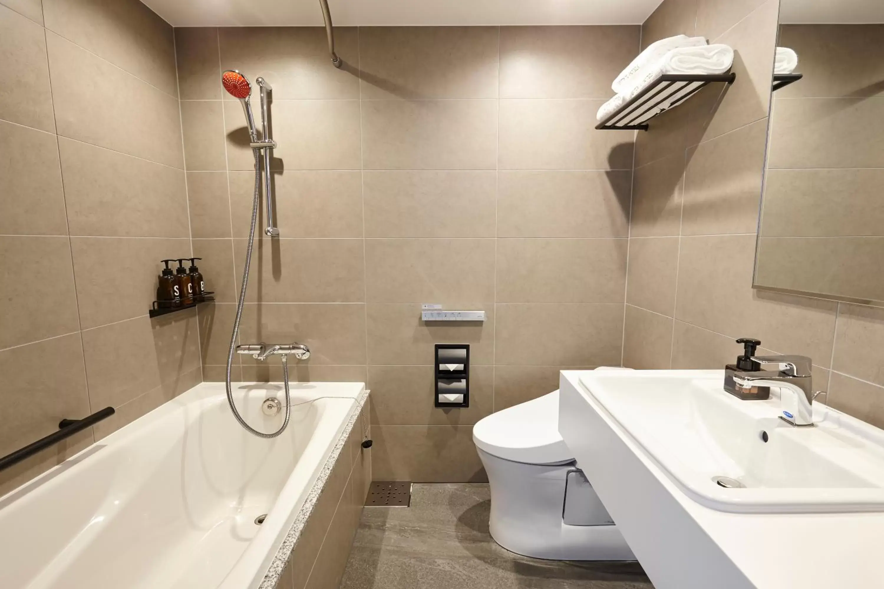 Superior Twin Room in Kawasaki King Skyfront Tokyu REI Hotel Superior Twin Room in Kawasaki King Skyfront Tokyu REI Hotel