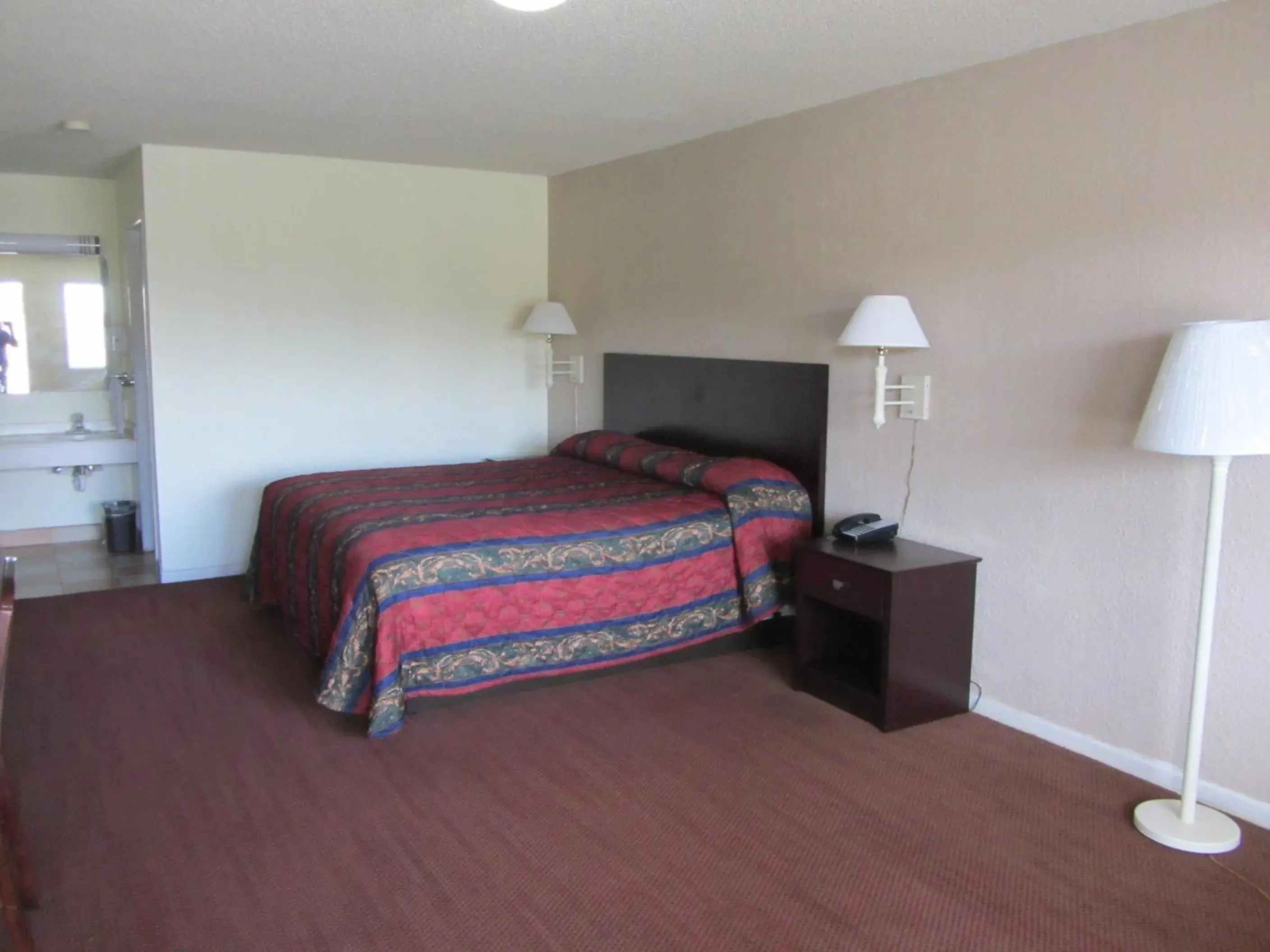 King Suite in Royal Inn Abilene King Suite in Royal Inn Abilene