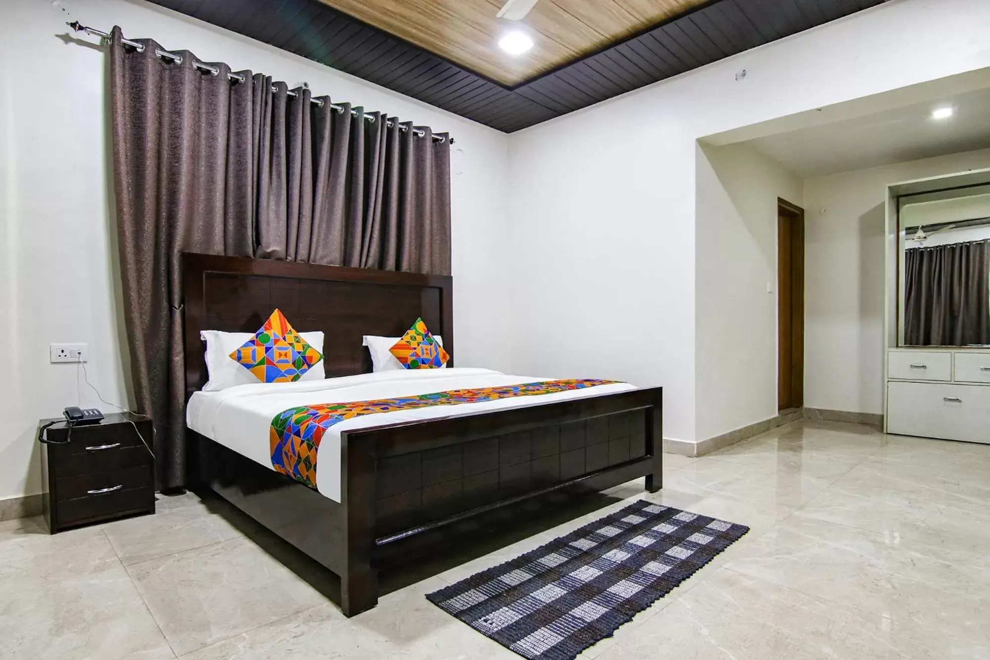 Family Room - single occupancy in FabHotel Prime Olive Lake View Family Room - single occupancy in FabHotel Prime Olive Lake View